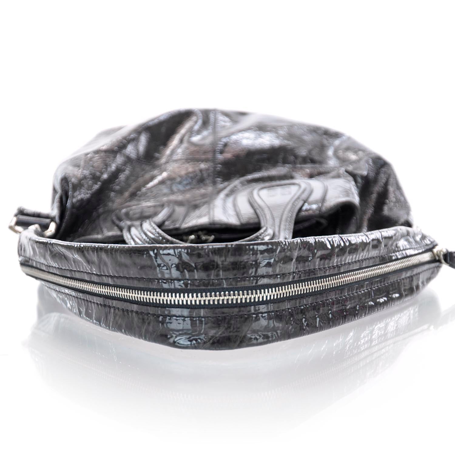 Givenchy Crinkled Patent Medium Nightingale 5 of 9