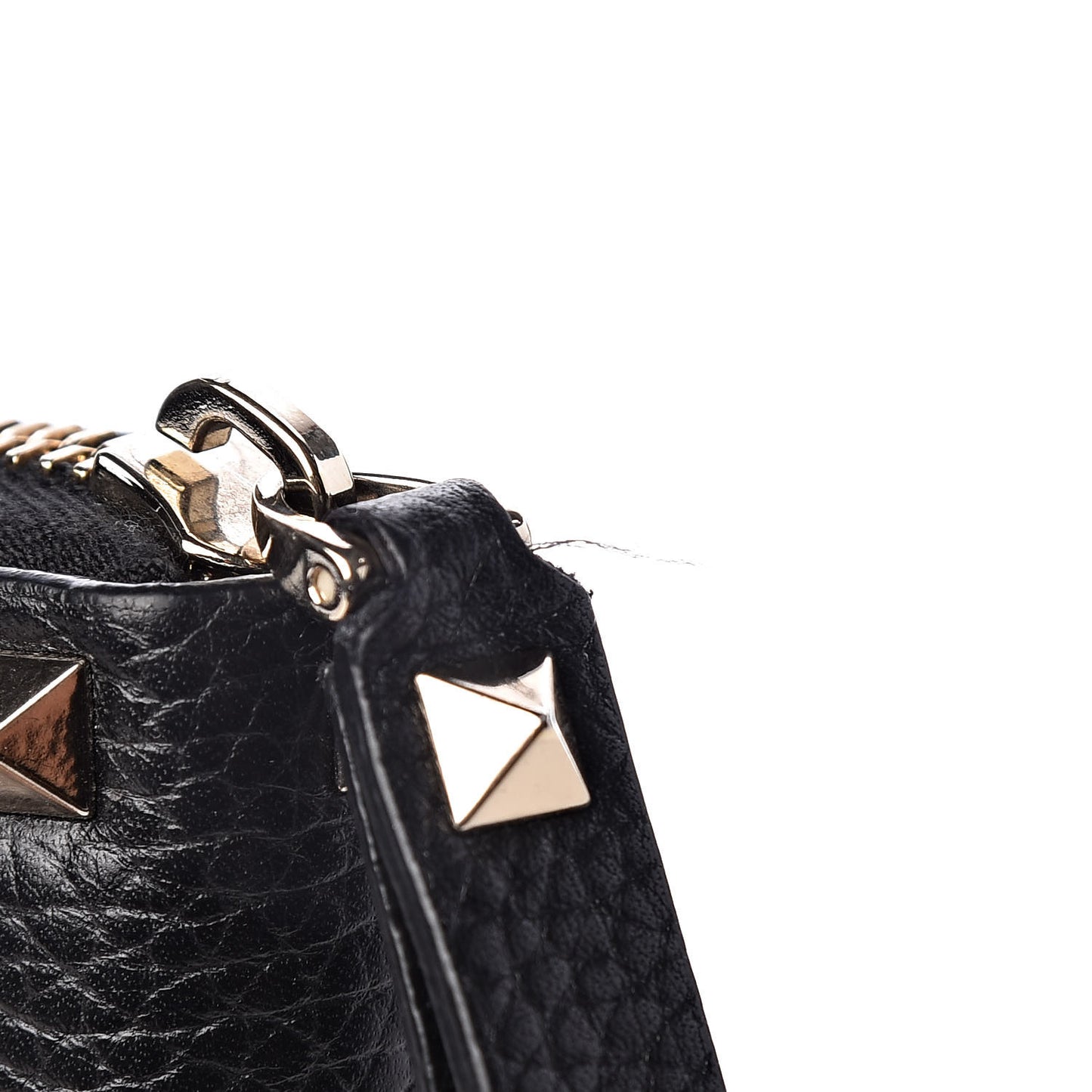 Pebbled Calfskin Rockstud Zip Around Wallet Black