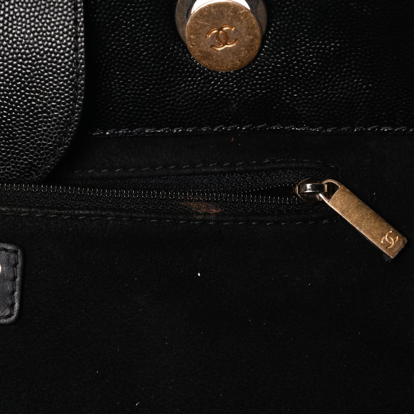 Caviar Medium Studded Deauville Tote Black