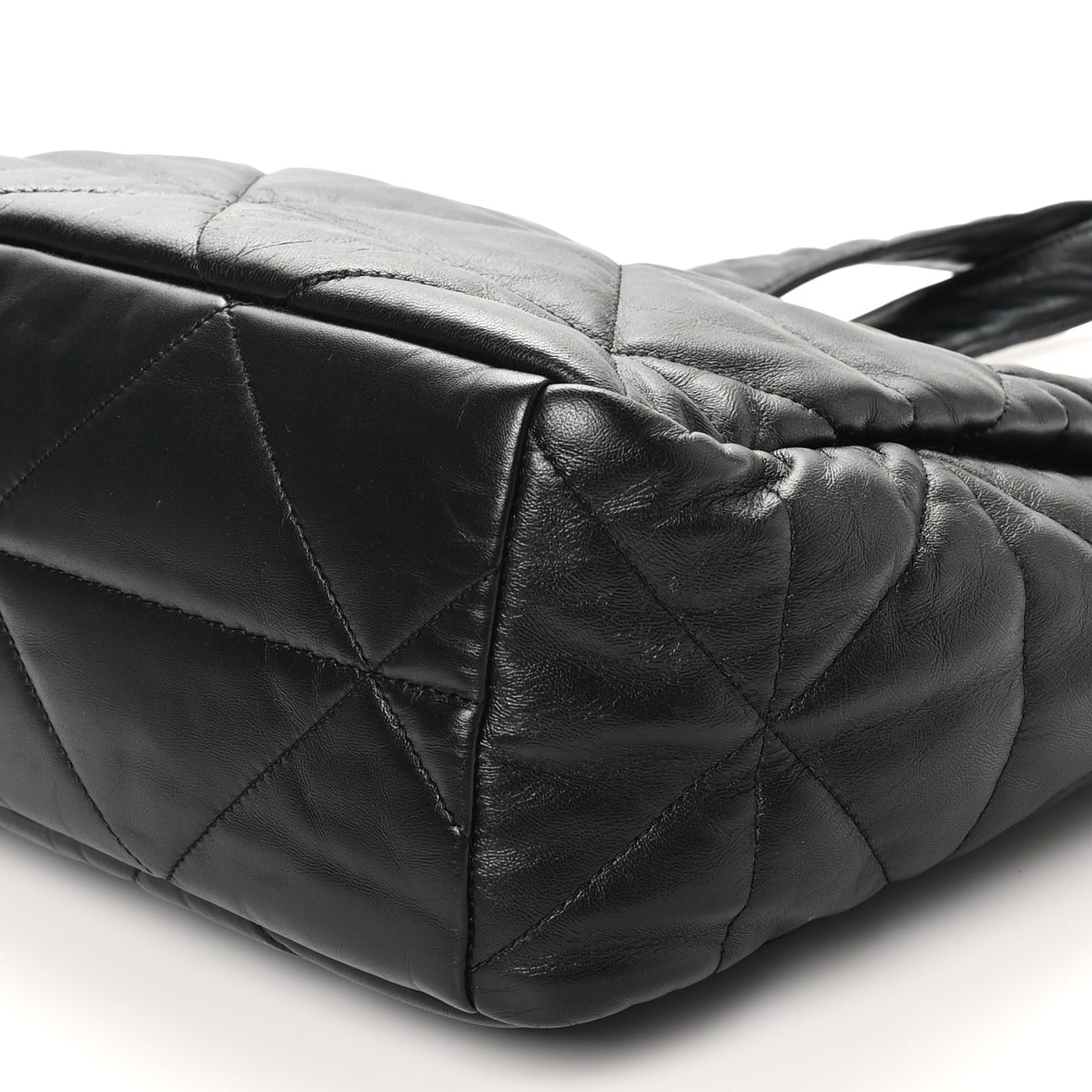 Nappa Quilted Medium Dynamique Tote Black