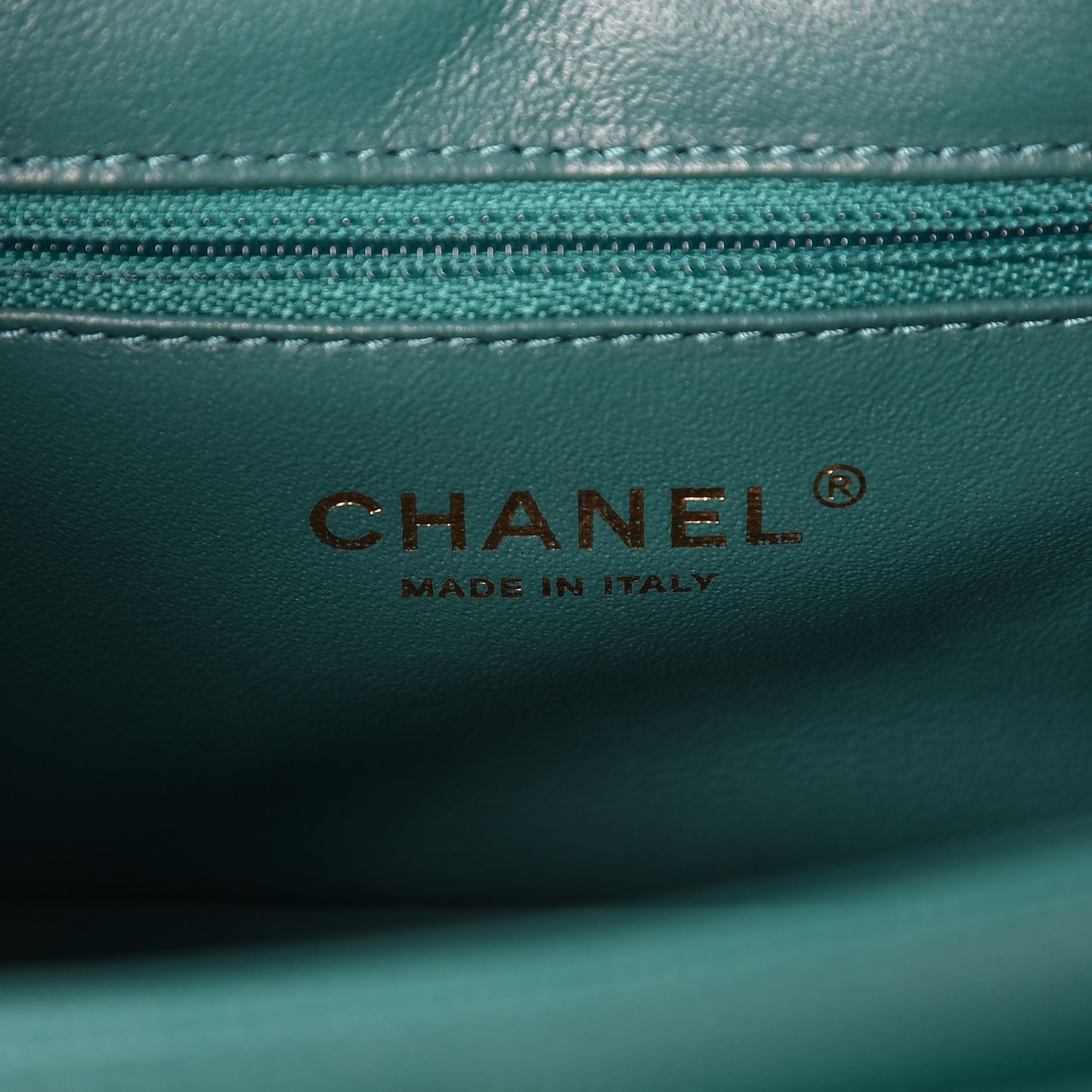 Caviar Quilted Mini Business Affinity Flap Green