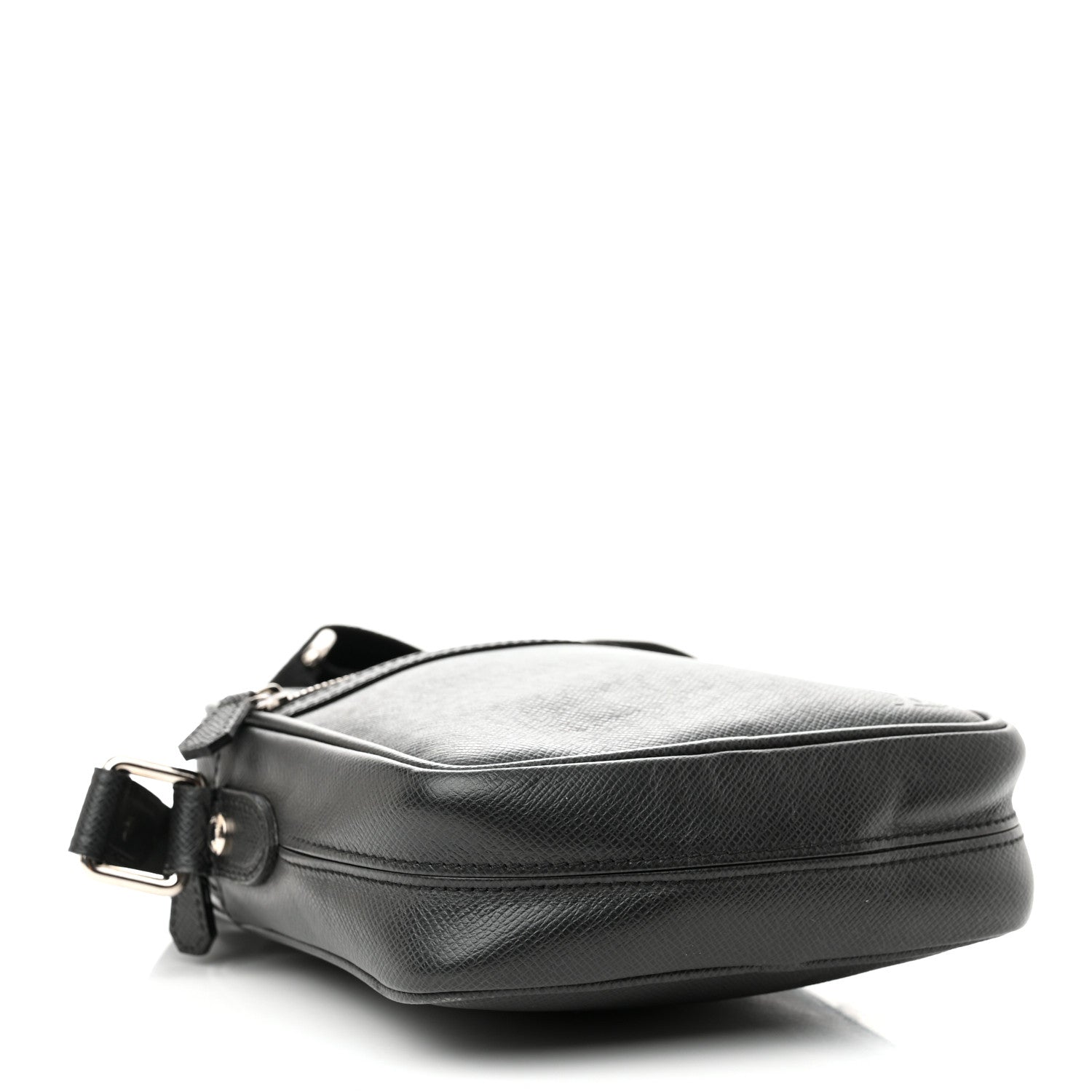 Louis Vuitton Taiga Dimitri Ardoise 4 of 10