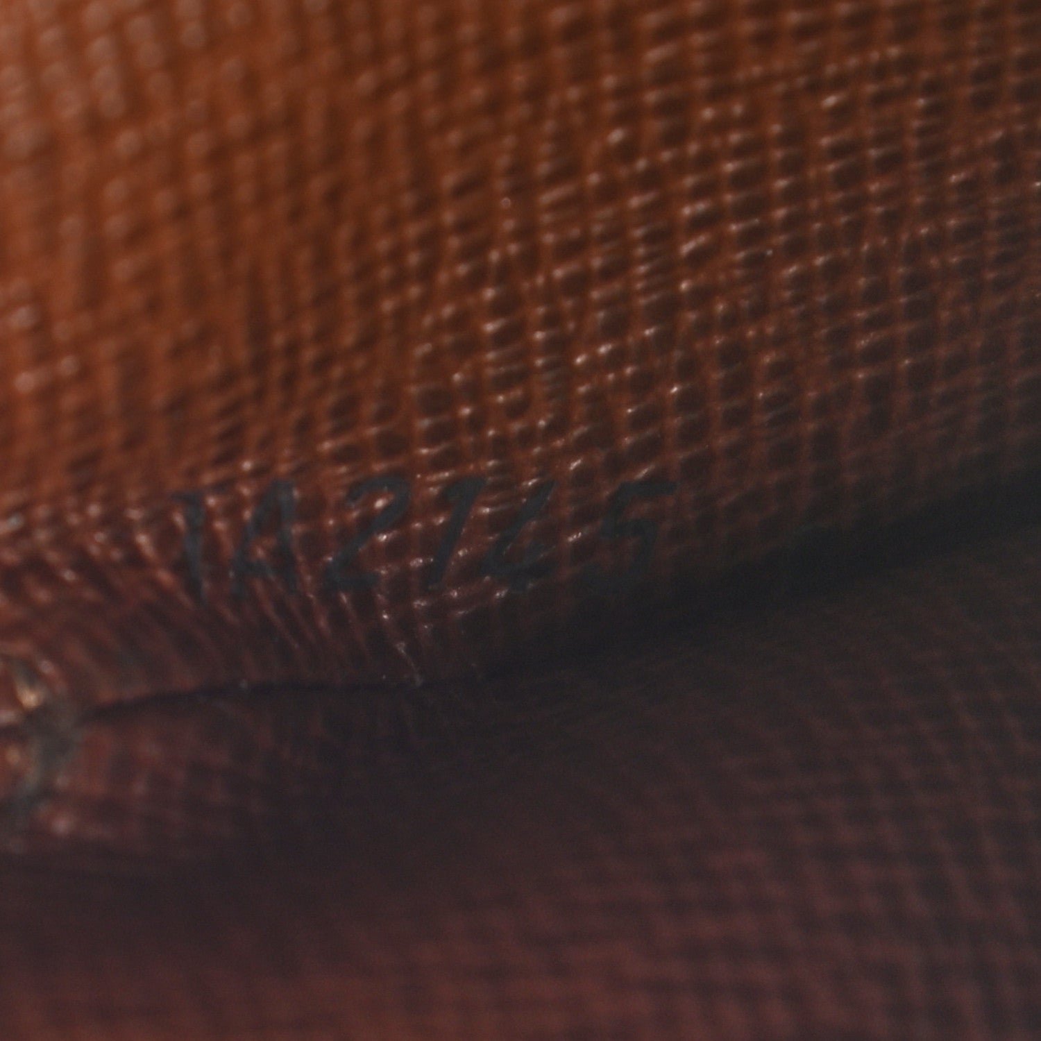 Louis Vuitton Monogram Round Coin Purse 7 of 8