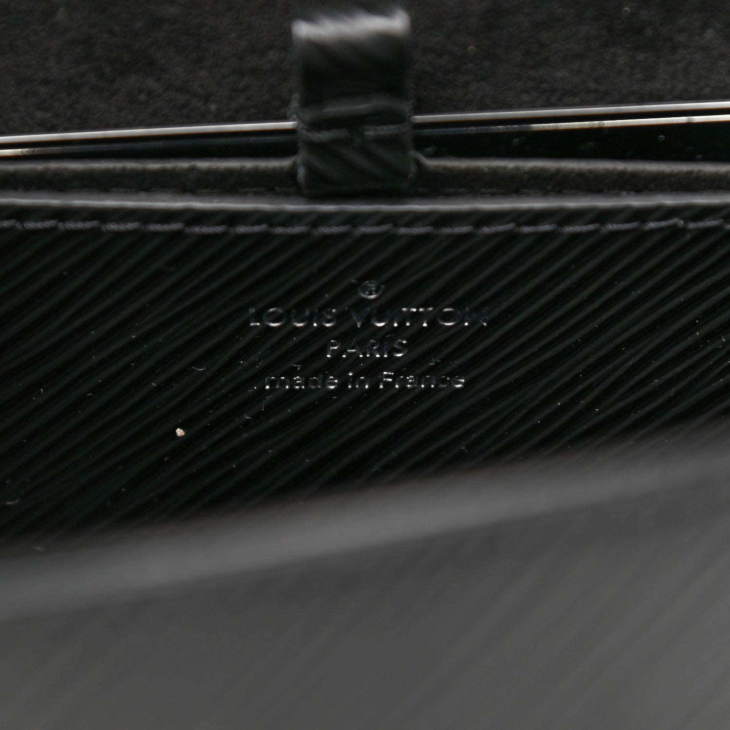 Louis Vuitton Epi Twist Shoulder Bag MM Black 6 of 10