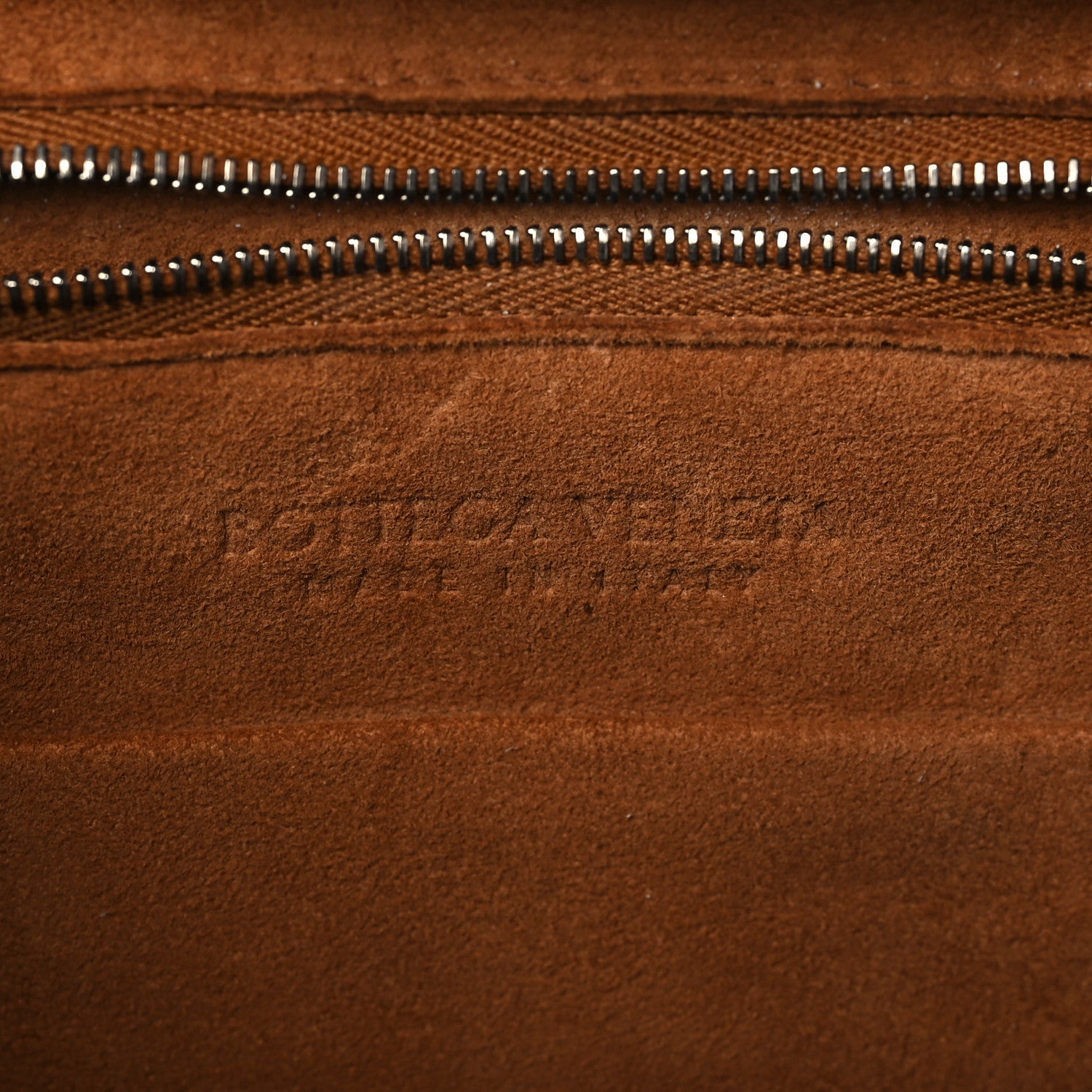Bottega Veneta Grained Calfskin Maxi Intrecciato Medium Arco Black 6 of 9