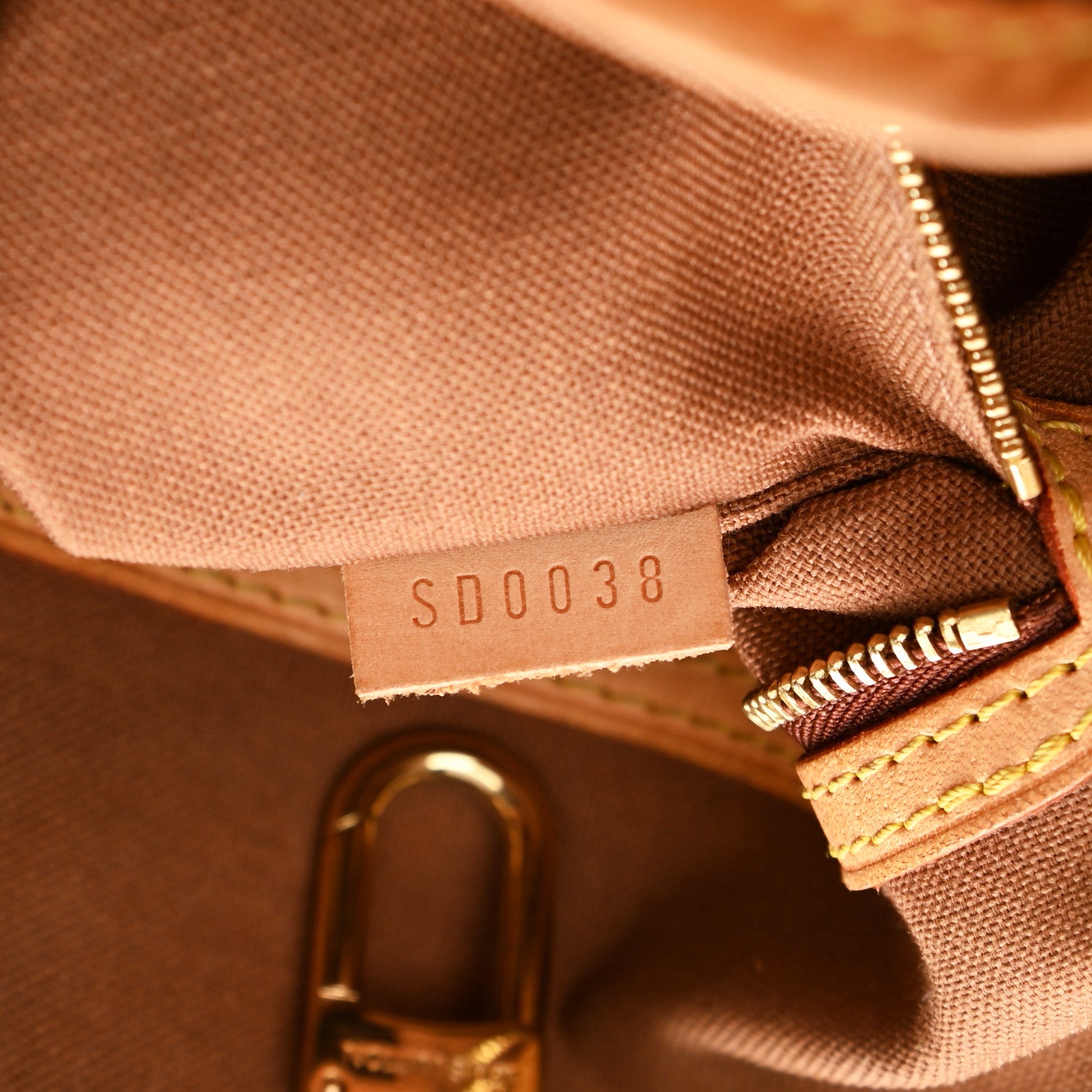 Louis Vuitton Monogram Batignolles Horizontal 7 of 11