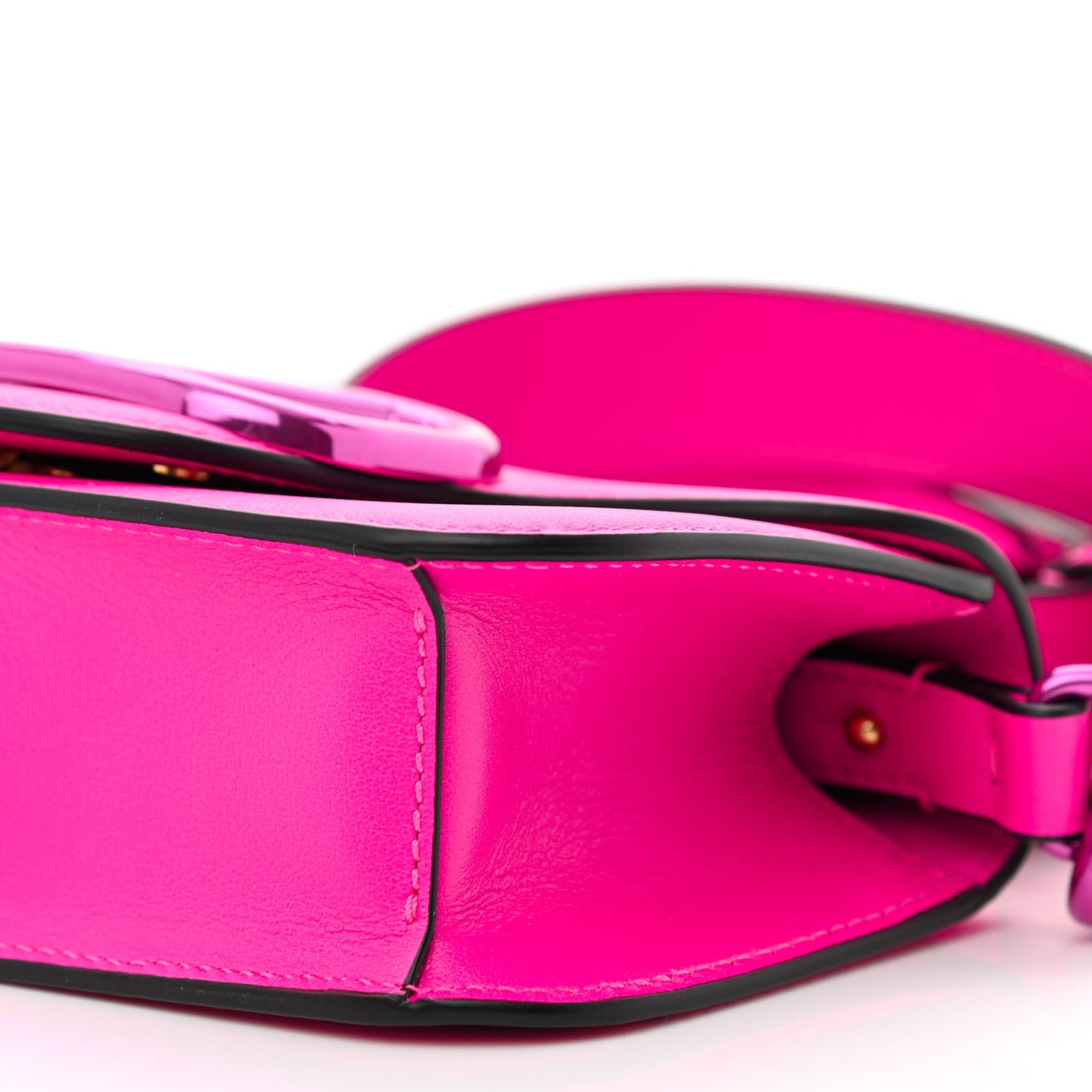 Calfskin Lacquer Monochrome Vlogo Mini Loco Crossbody Bag Pink PP