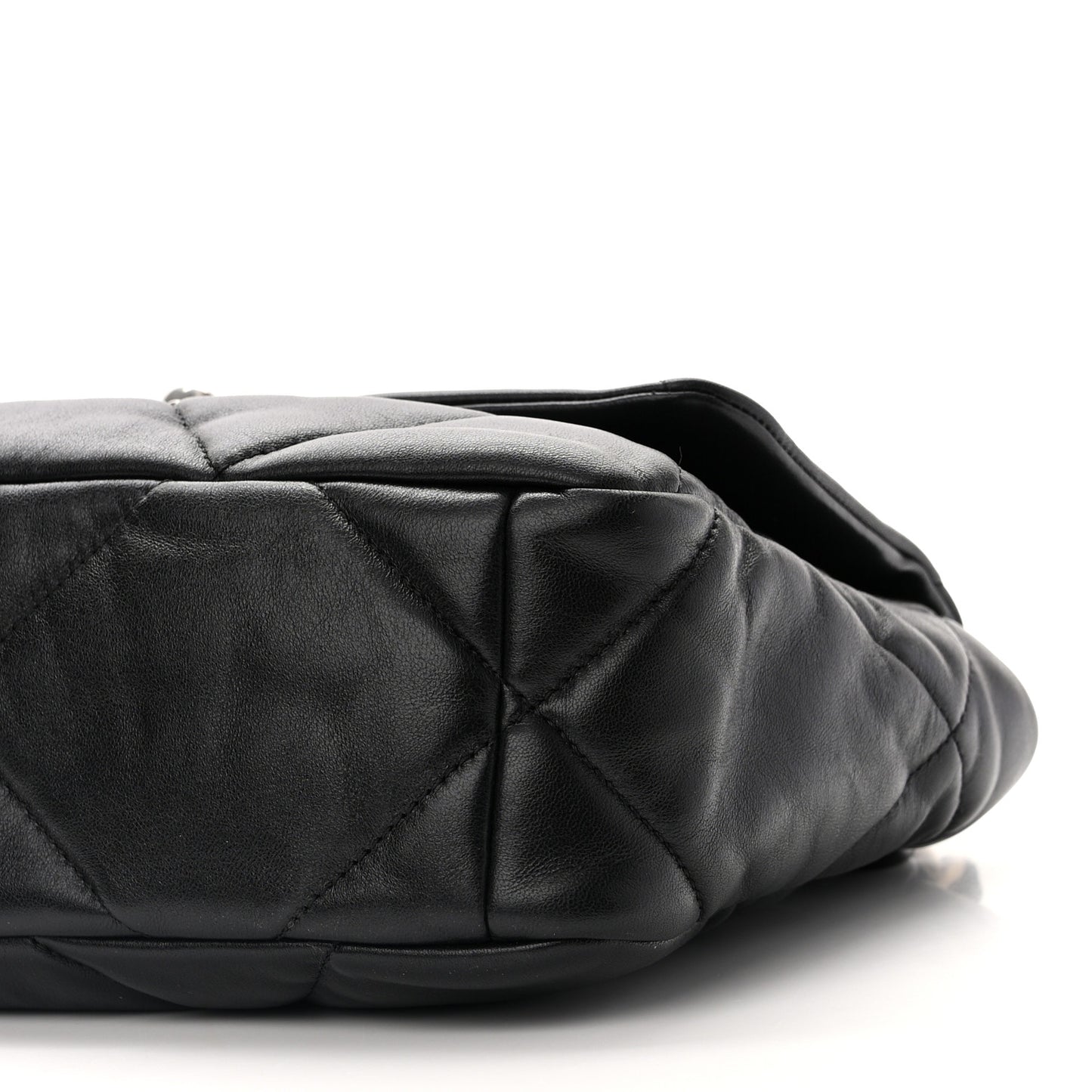 Goatskin Quilted Medium 19 Flap Black