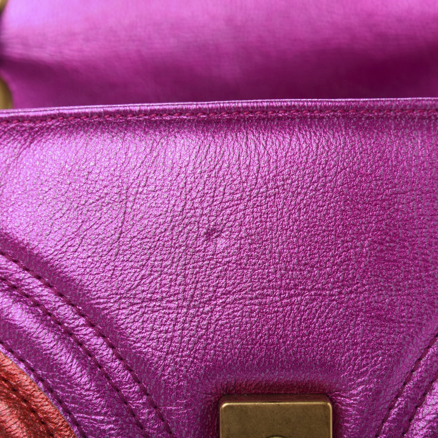 Metallic Calfskin Matelasse Mini GG Marmont Shoulder Bag Fuchsia