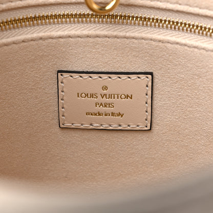 Louis Vuitton Empreinte Monogram Giant Onthego PM Cream Beige 5 of 7