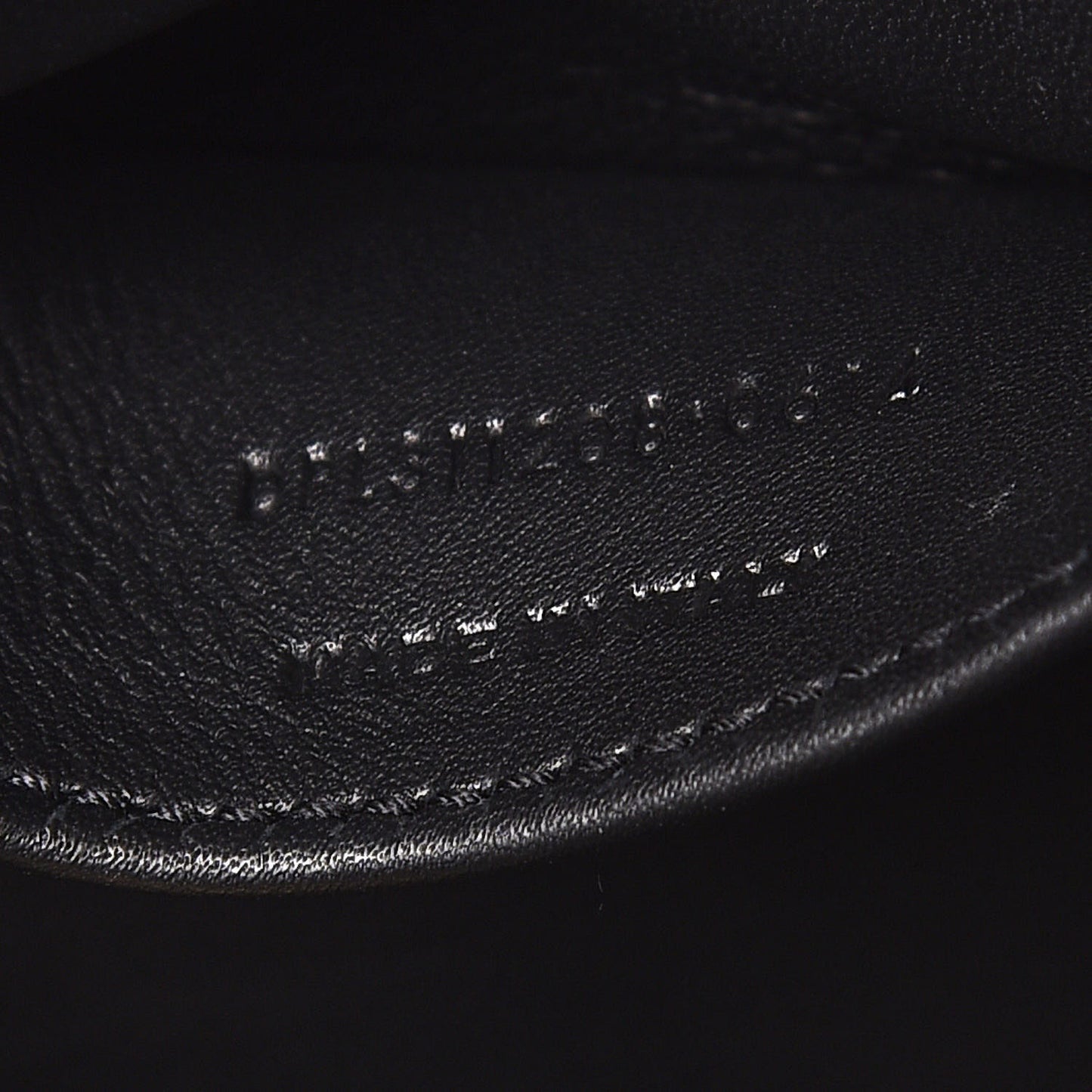 Calfskin Medium Classic Y Cabas Black