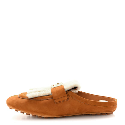 Fendi Suede Shearling Baguette Mules 38 Caramello Latte 1 of 10