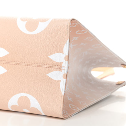 Louis Vuitton Monogram Giant By The Pool Onthego GM Brume 7 of 13