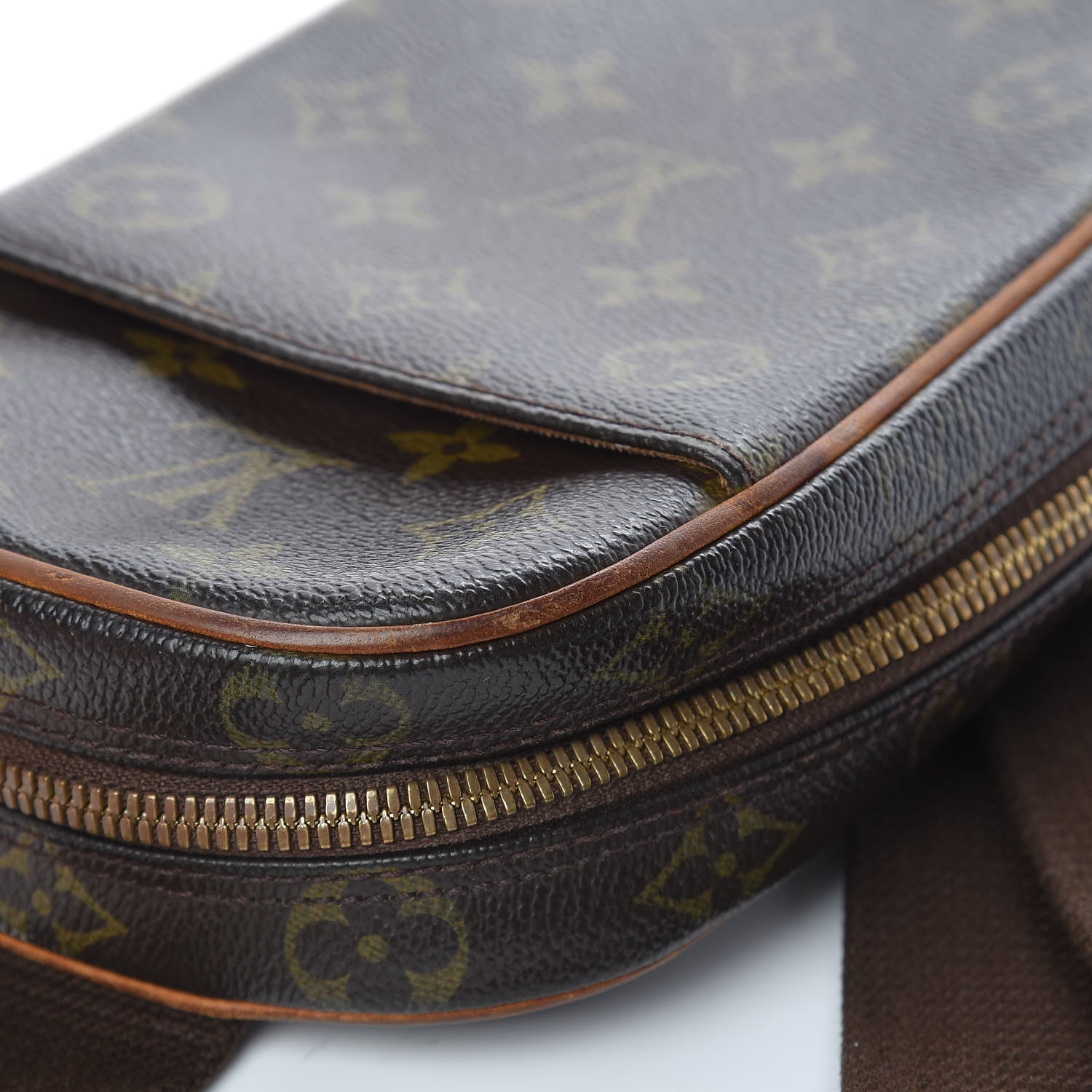 Louis Vuitton Monogram Pochette Gange 11 of 12