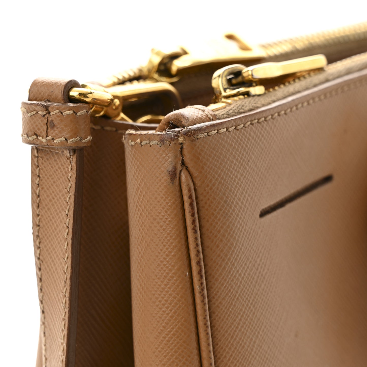 Saffiano Medium Galleria Double Zip Tote Caramel