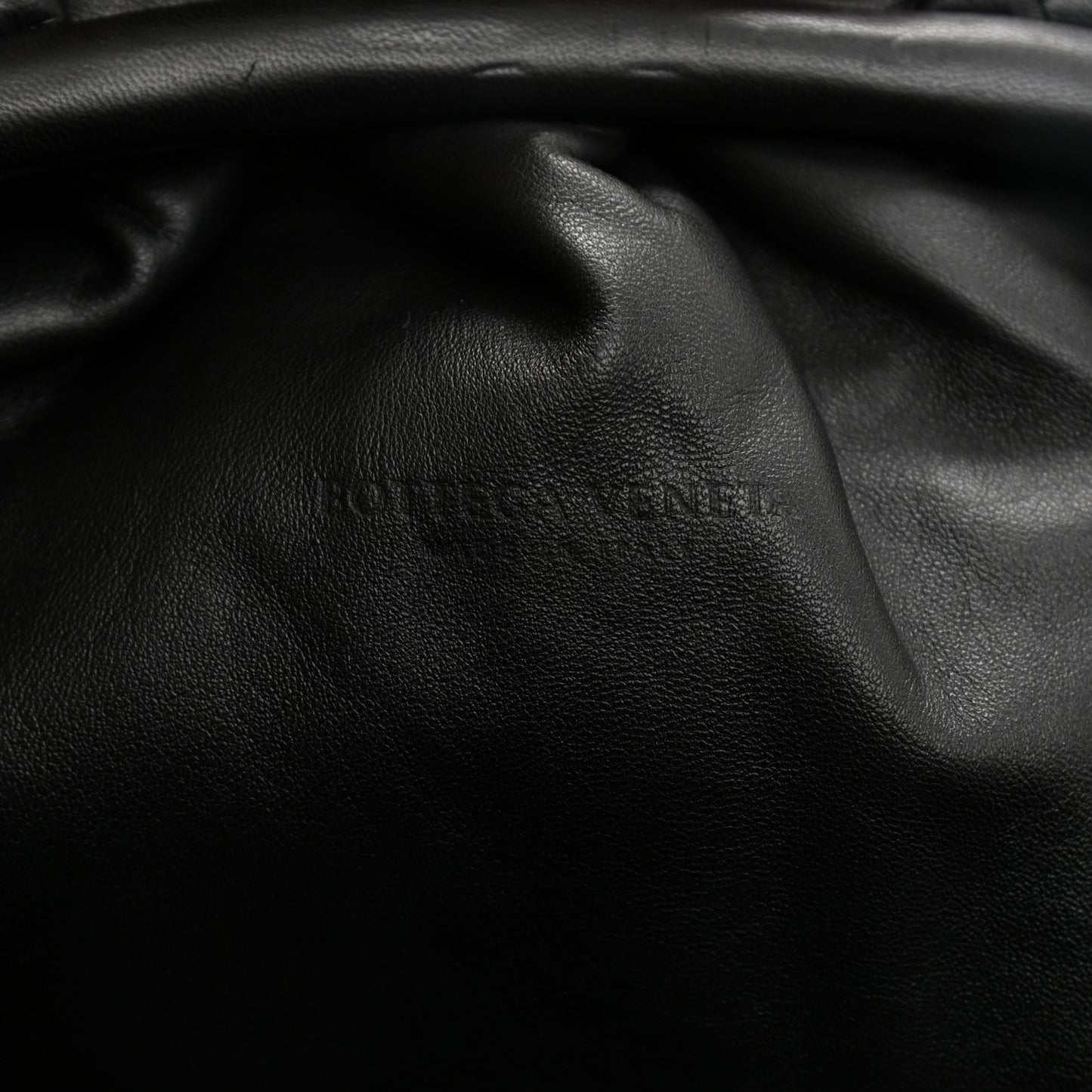 Nappa Maxi Intrecciato The Pouch Oversized Clutch Black