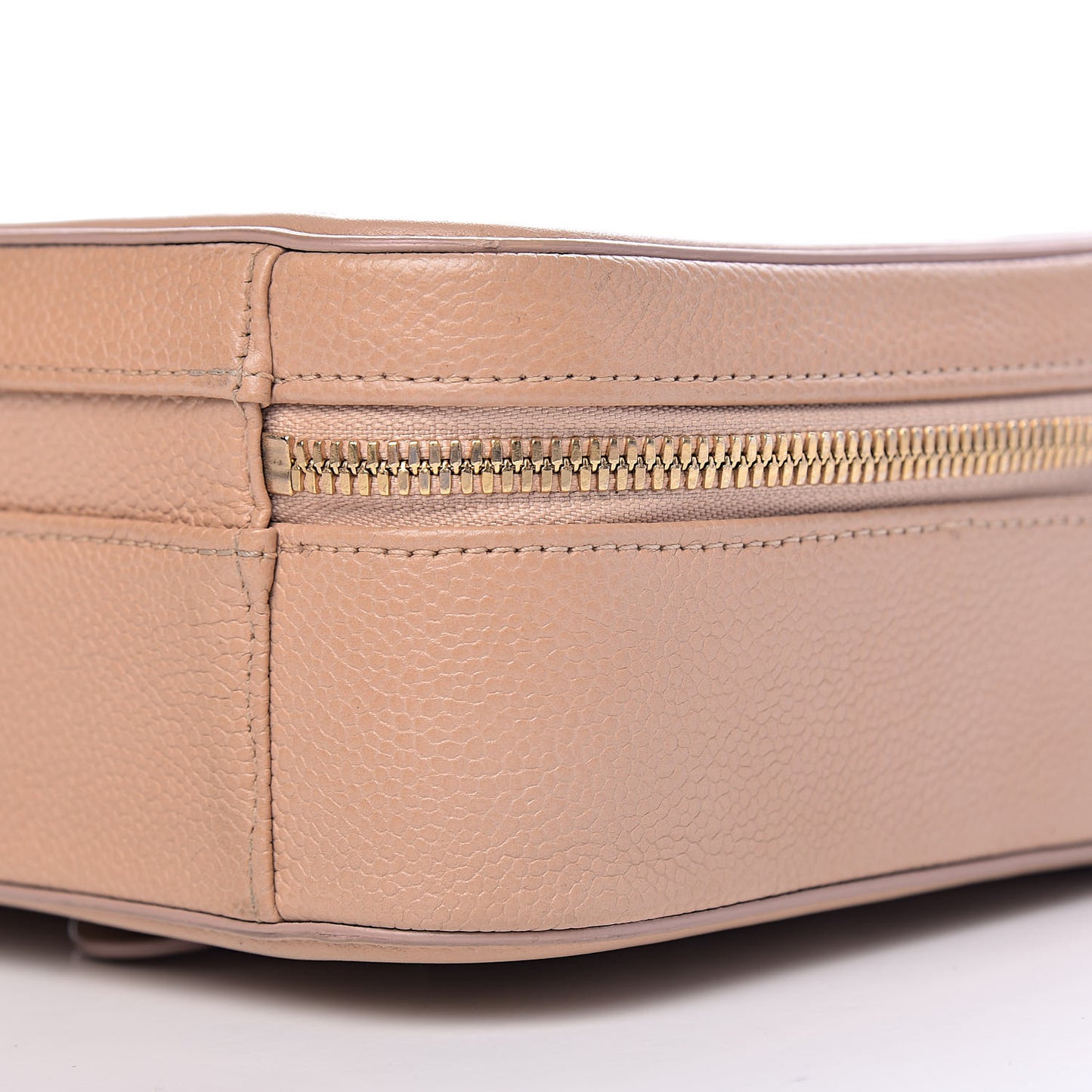 Caviar Quilted Medium CC Filigree Vanity Case Beige