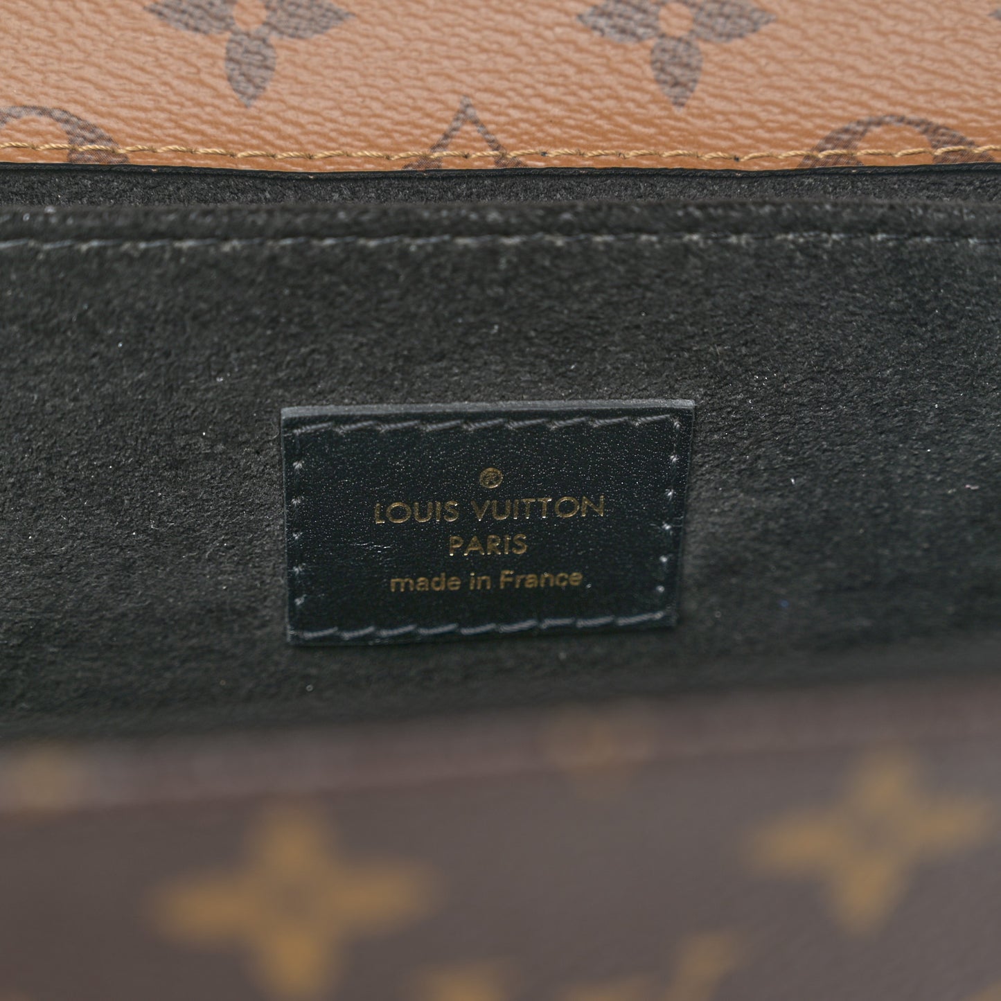 Reverse Monogram Pochette Metis