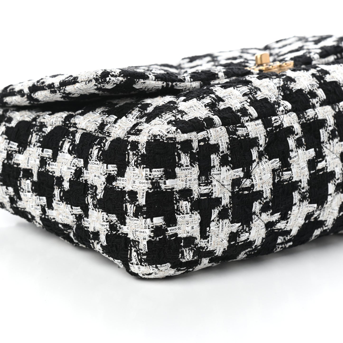Tweed Quilted Maxi Chanel 19 Flap Black Ecru White