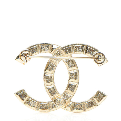 Chanel Studded CC Pin Brooch Gold 3 of 4