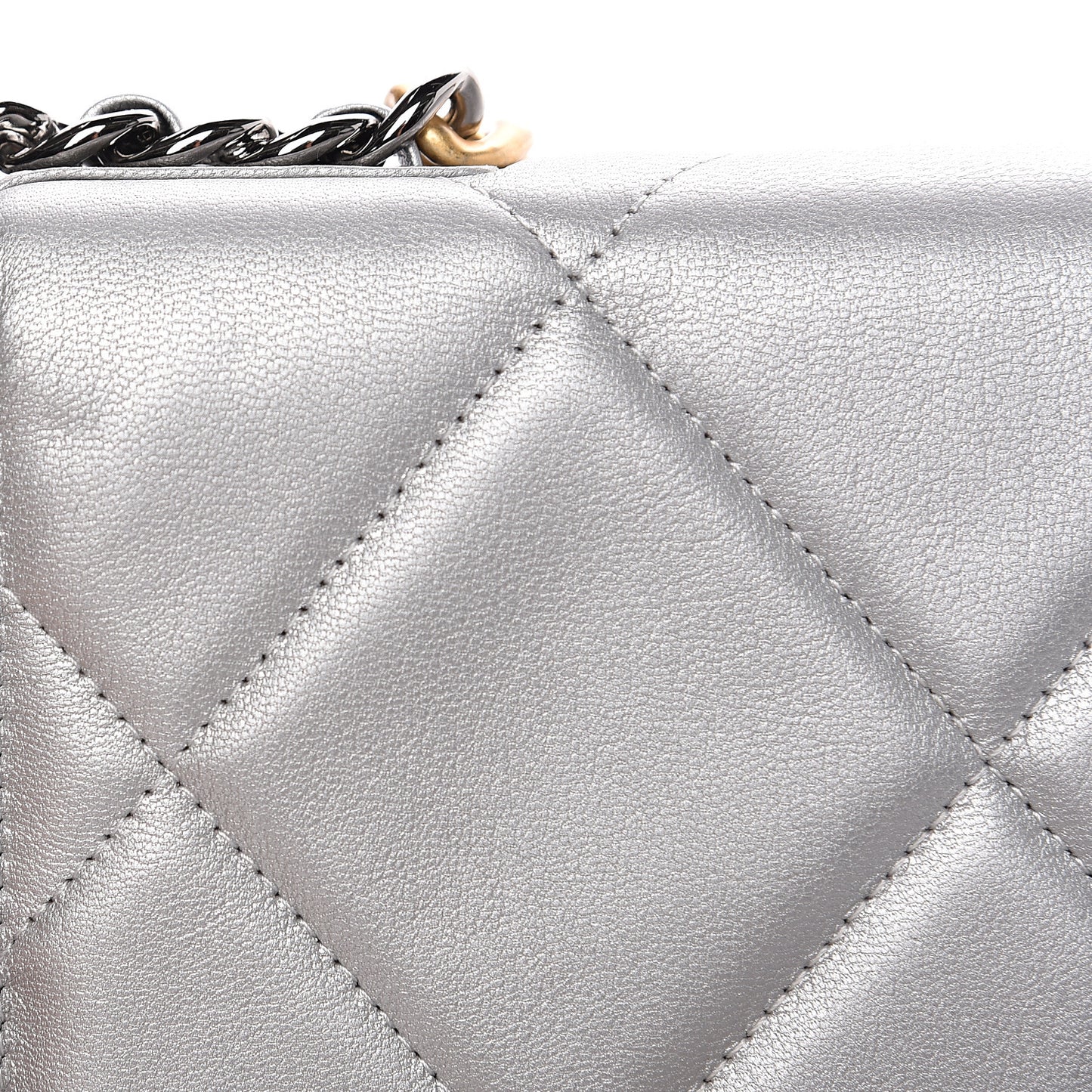 Metallic Goatskin Quilted 19 Wallet On Chain WOC Silver