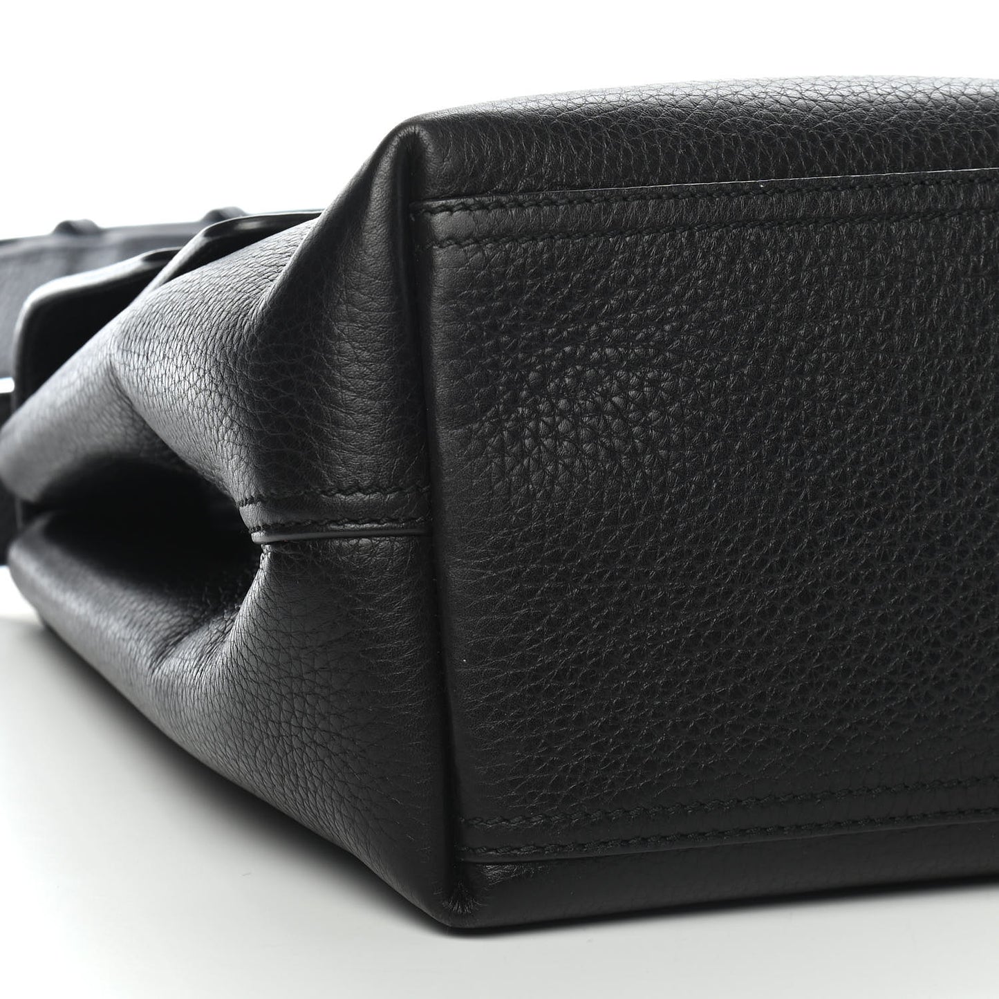 Calfskin Large GG Marmont Shoulder Bag Black