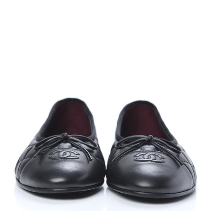 Chanel Aged Calfskin Quilted CC Cap Toe Ballerina Flats 42 Black 2 of 9