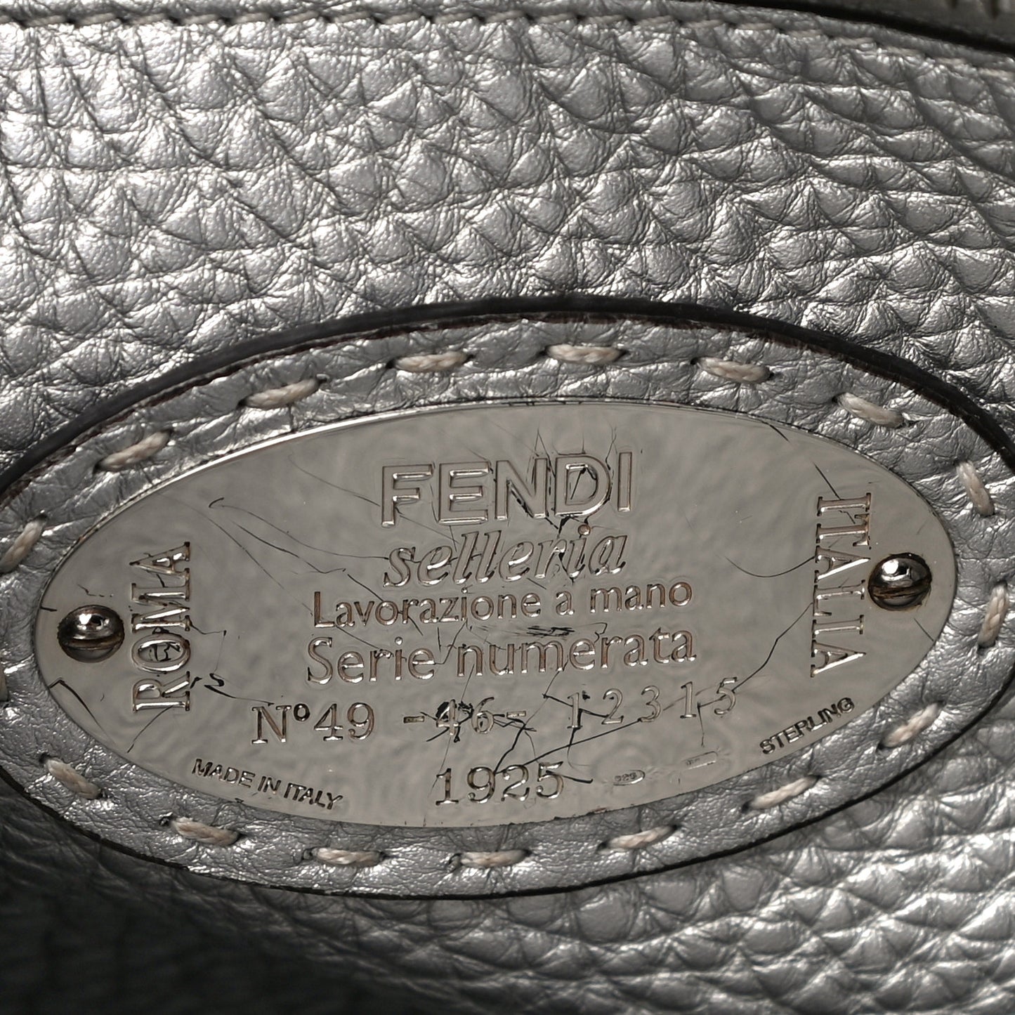 Cuoio Romano Lux Selleria Medium Peekaboo Iconic Satchel Argento