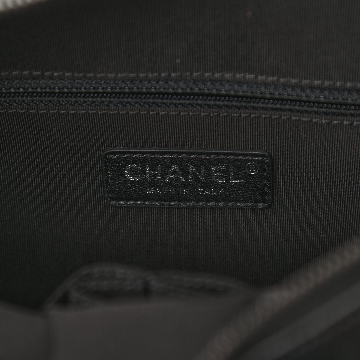 Aged Calfskin Quilted Medium Gabrielle Hobo Black