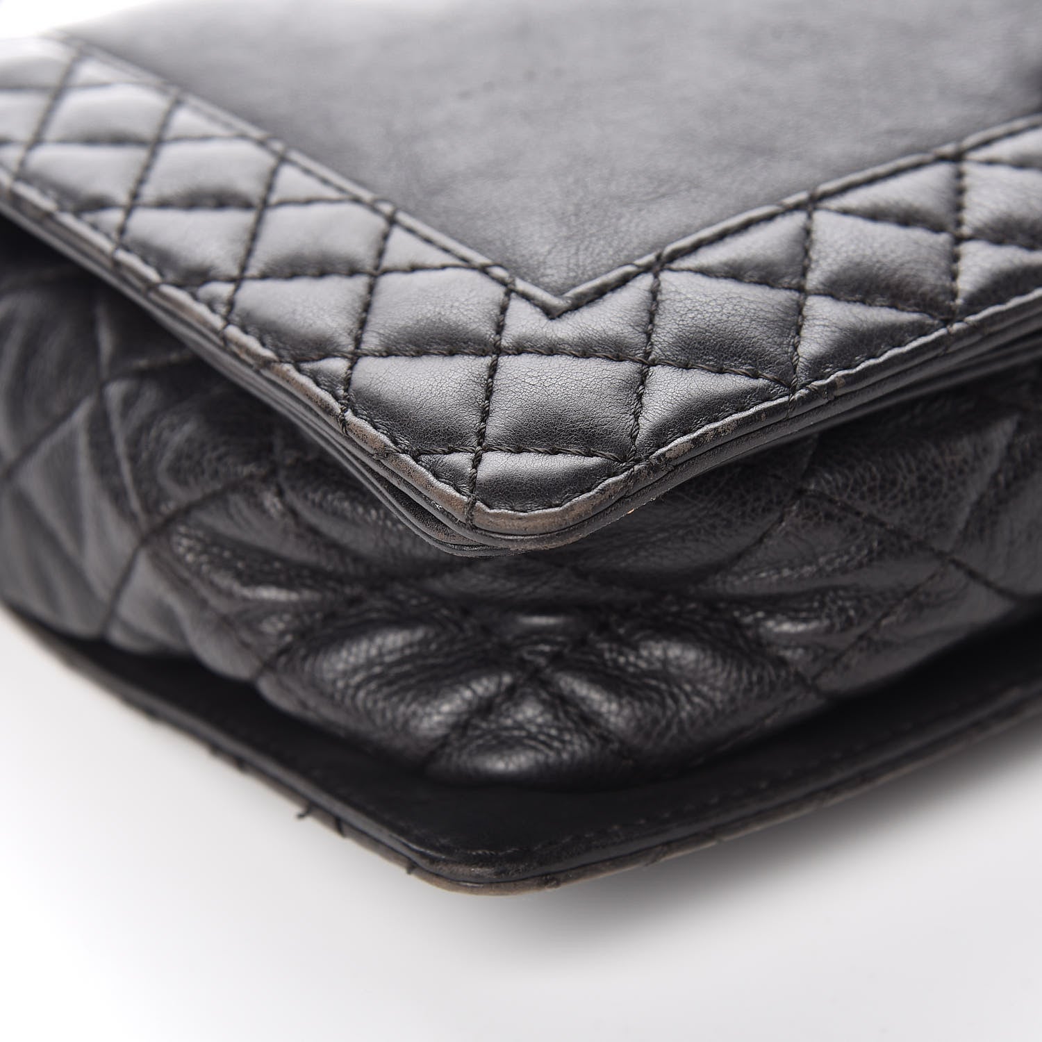 Chanel Calfskin New Medium Boy Reverso Flap Black 14 of 19