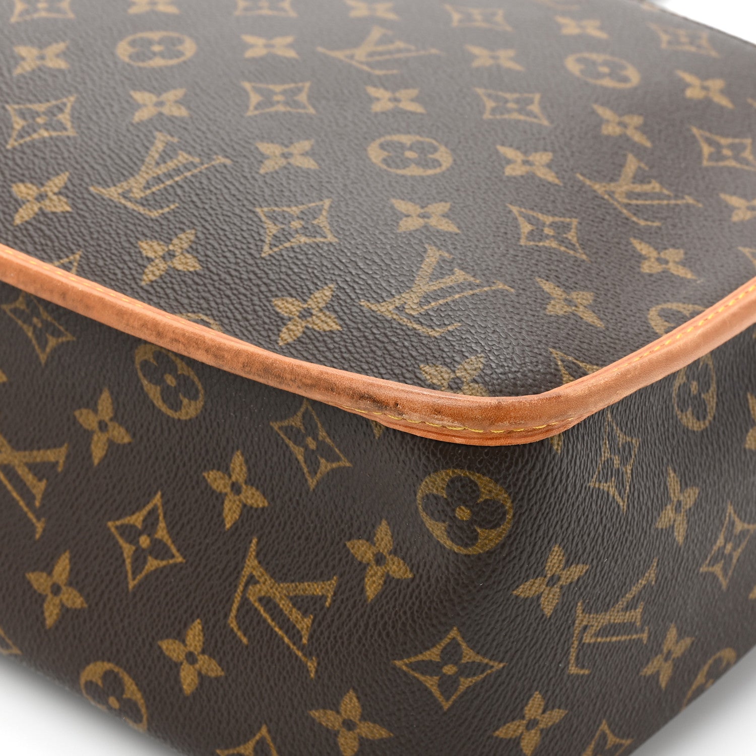Louis Vuitton Monogram Sac Gibeciere GM 15 of 15