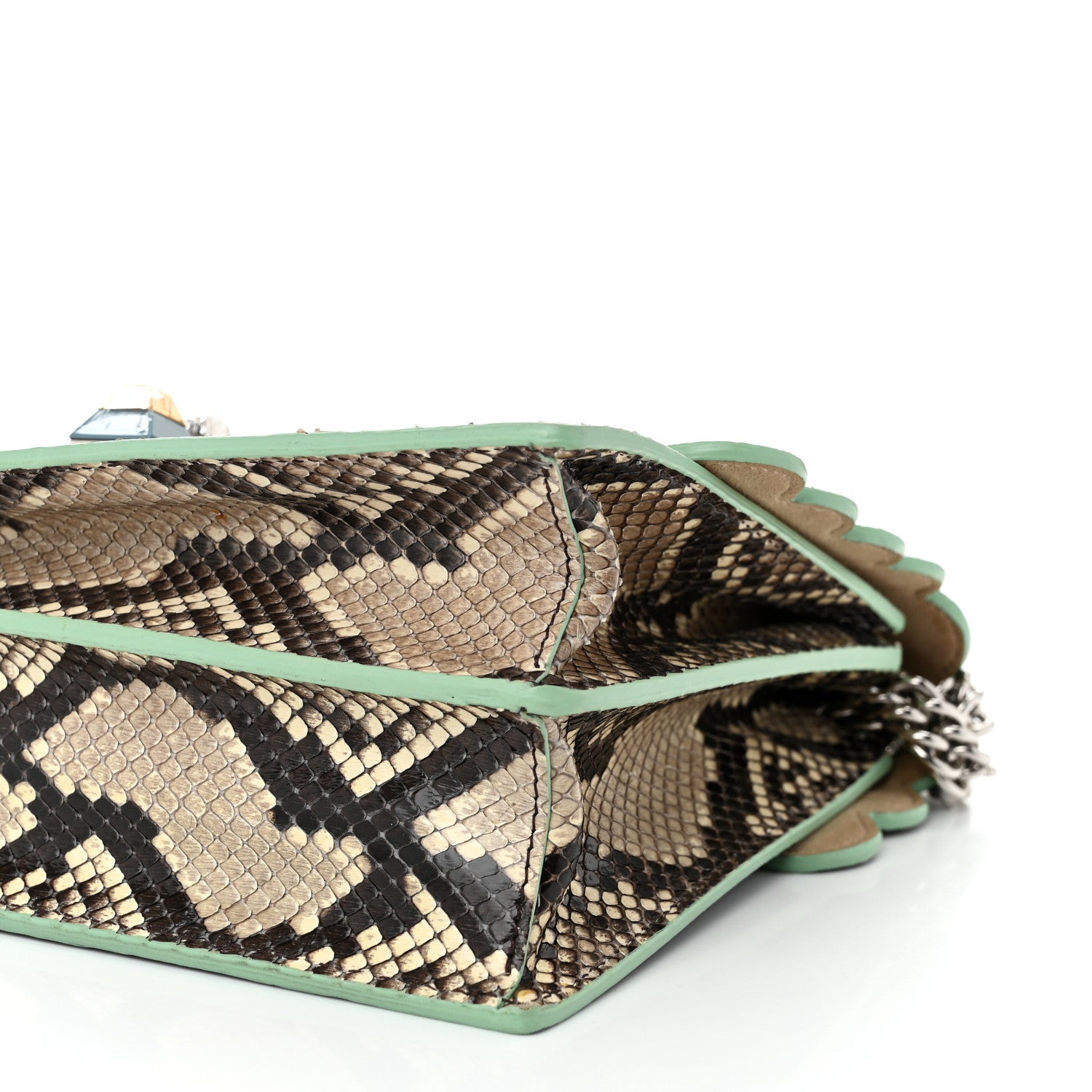 Fendi Snakeskin Scalloped Studded Kan I Shoulder Bag Borchie Borchie Pavone Makeup 10 of 10