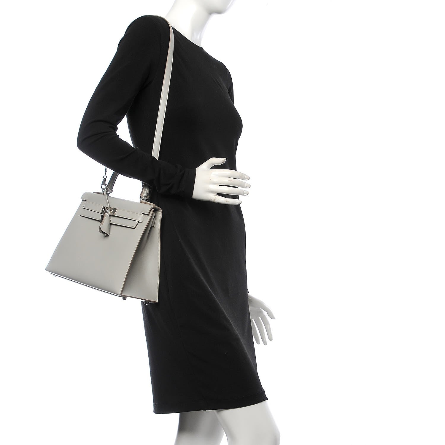 Hermes Tadelakt Kelly Sellier Guilloche 28 Gris Perle 2 of 36