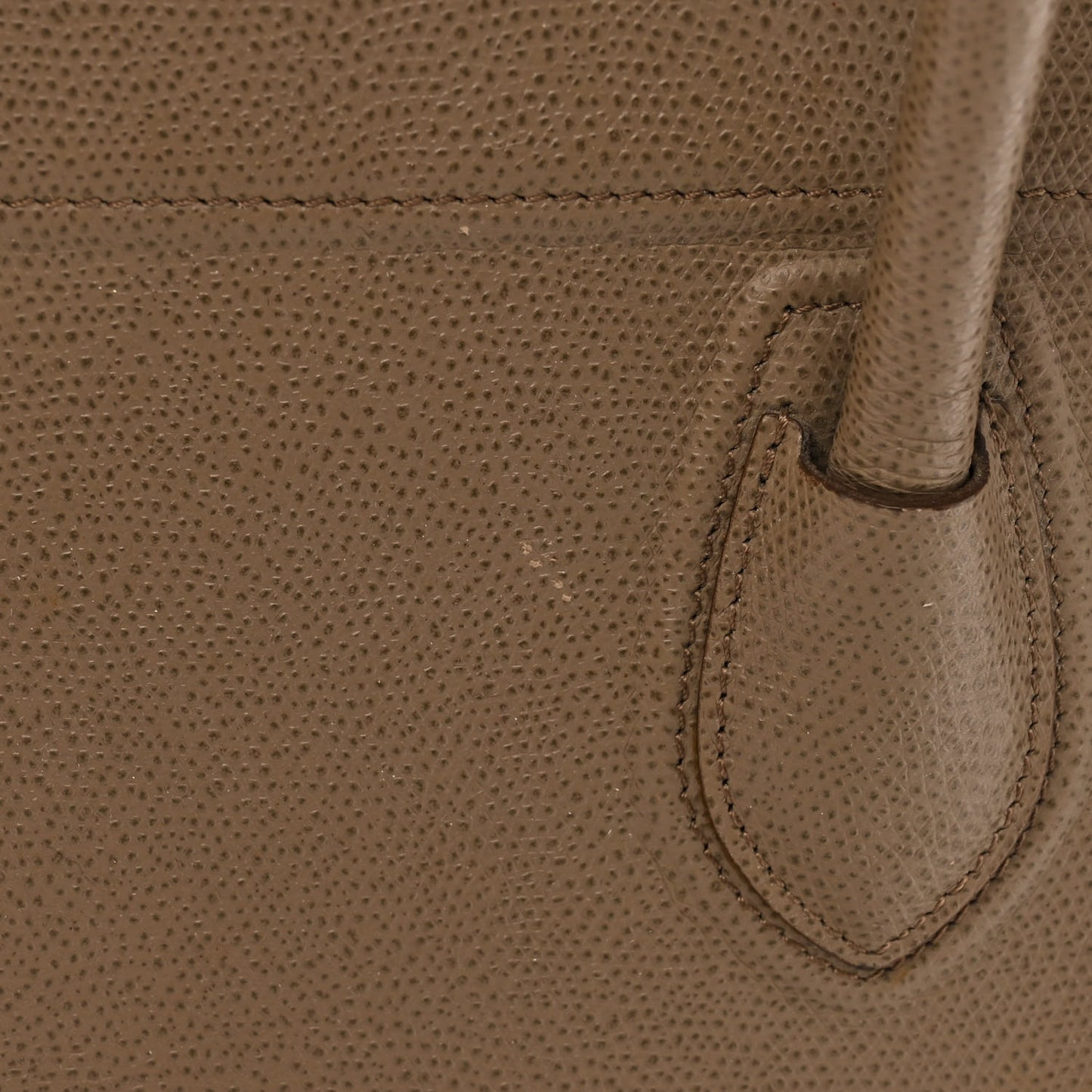 Grained Calfskin Medium Phantom Luggage Taupe