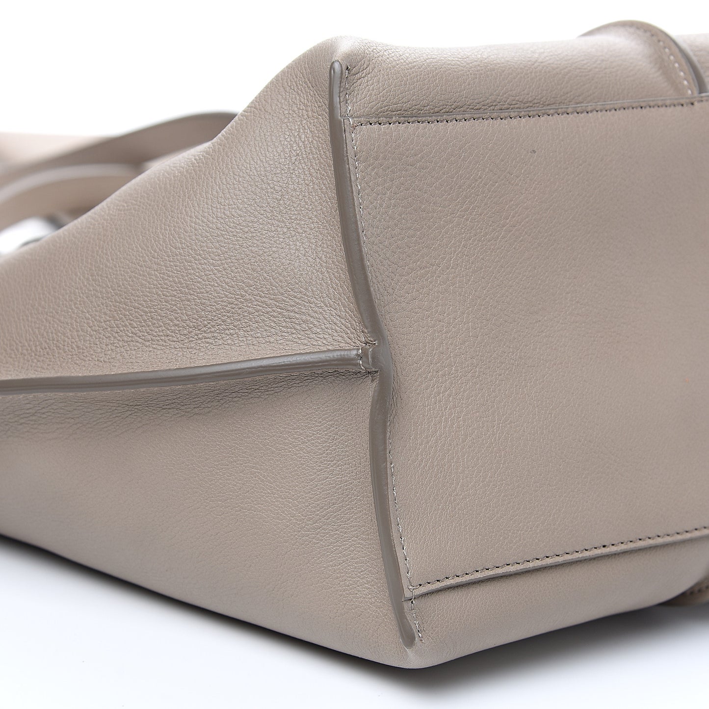 Smooth Calfskin Medium Vick Tote Motty Grey