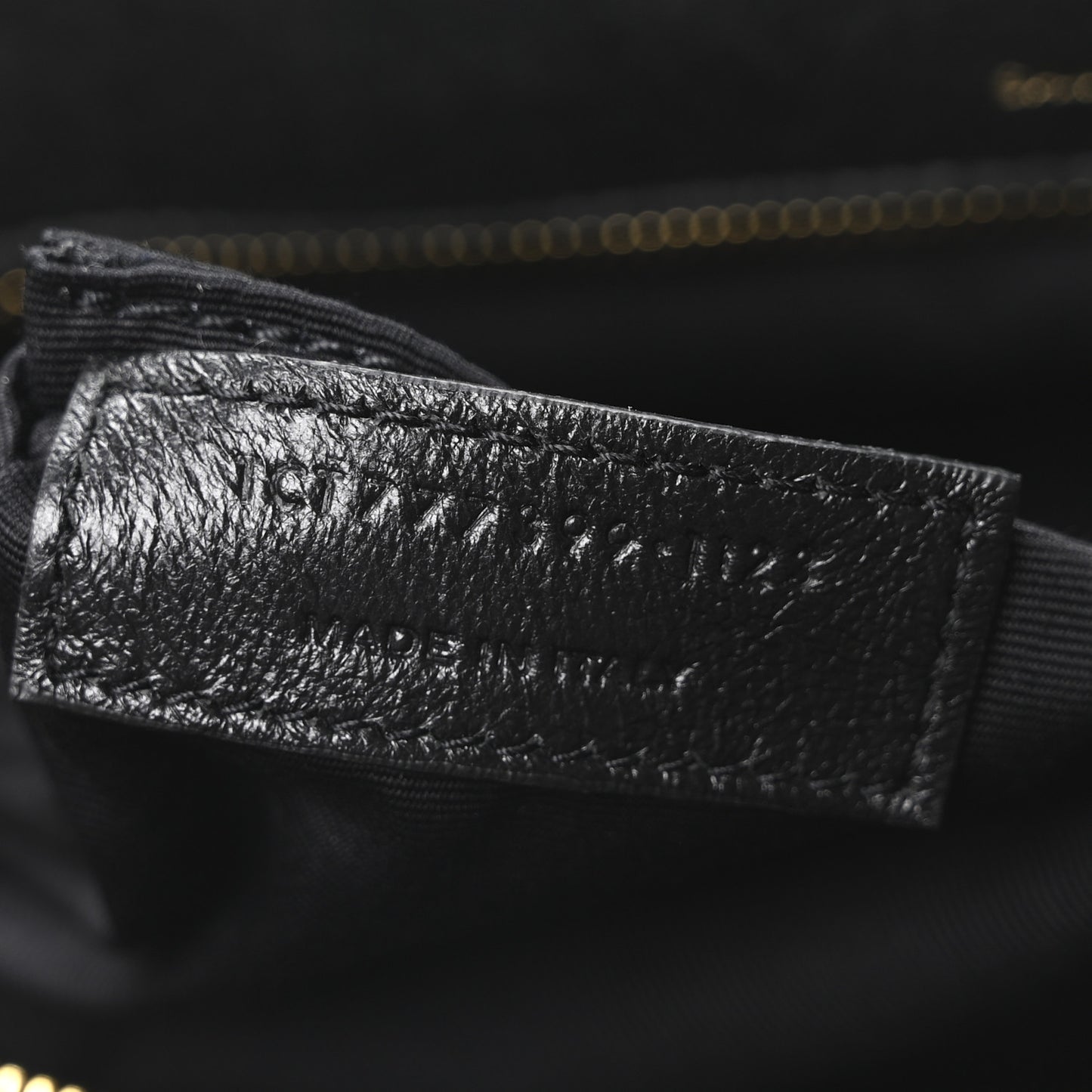 Grained Lambskin Large Calypso Black