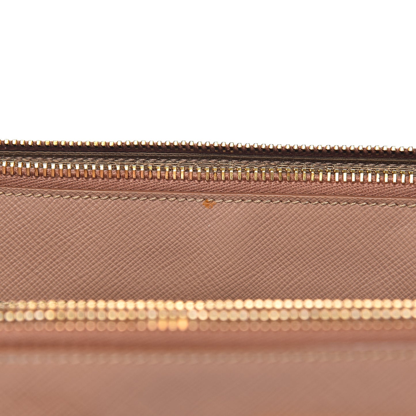 Saffiano Medium Galleria Double Zip Tote Cammeo