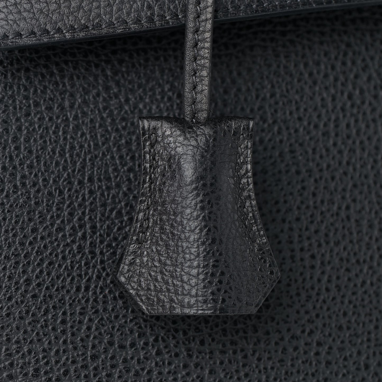 Vache Liegee Kelly Sellier 32 Black
