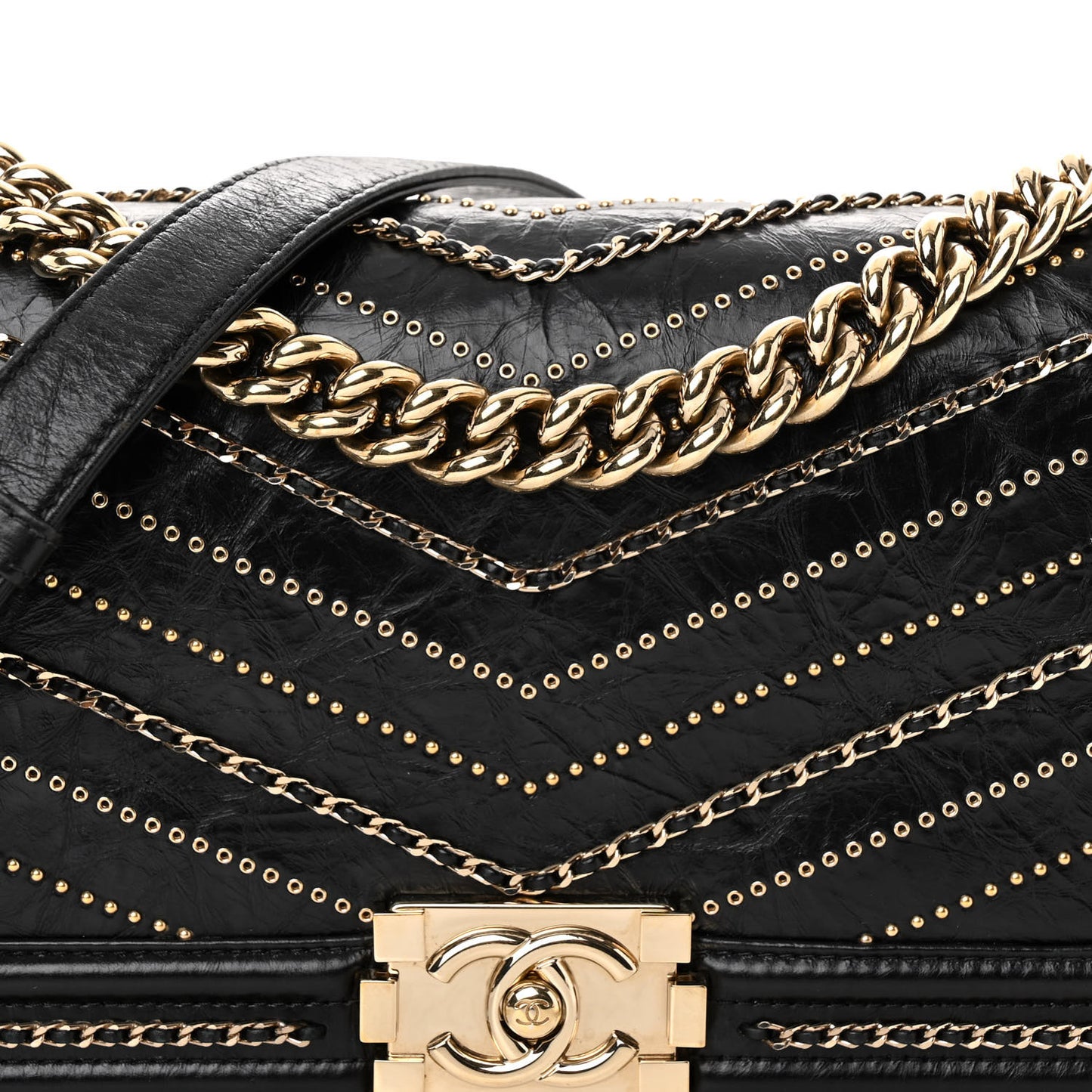 Crumpled Calfskin Chevron Chain Medium Boy Flap Black
