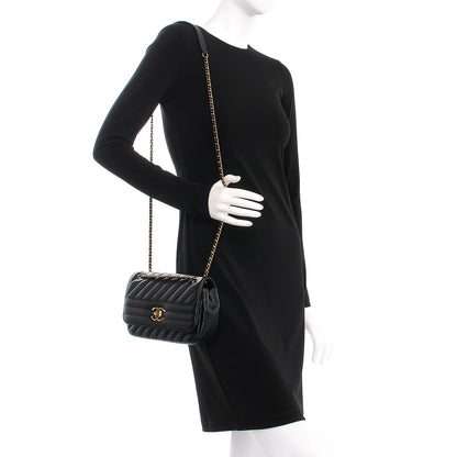 Chanel Shiny Goatskin Diagonal Quilted Small Flap Black 2 of 11