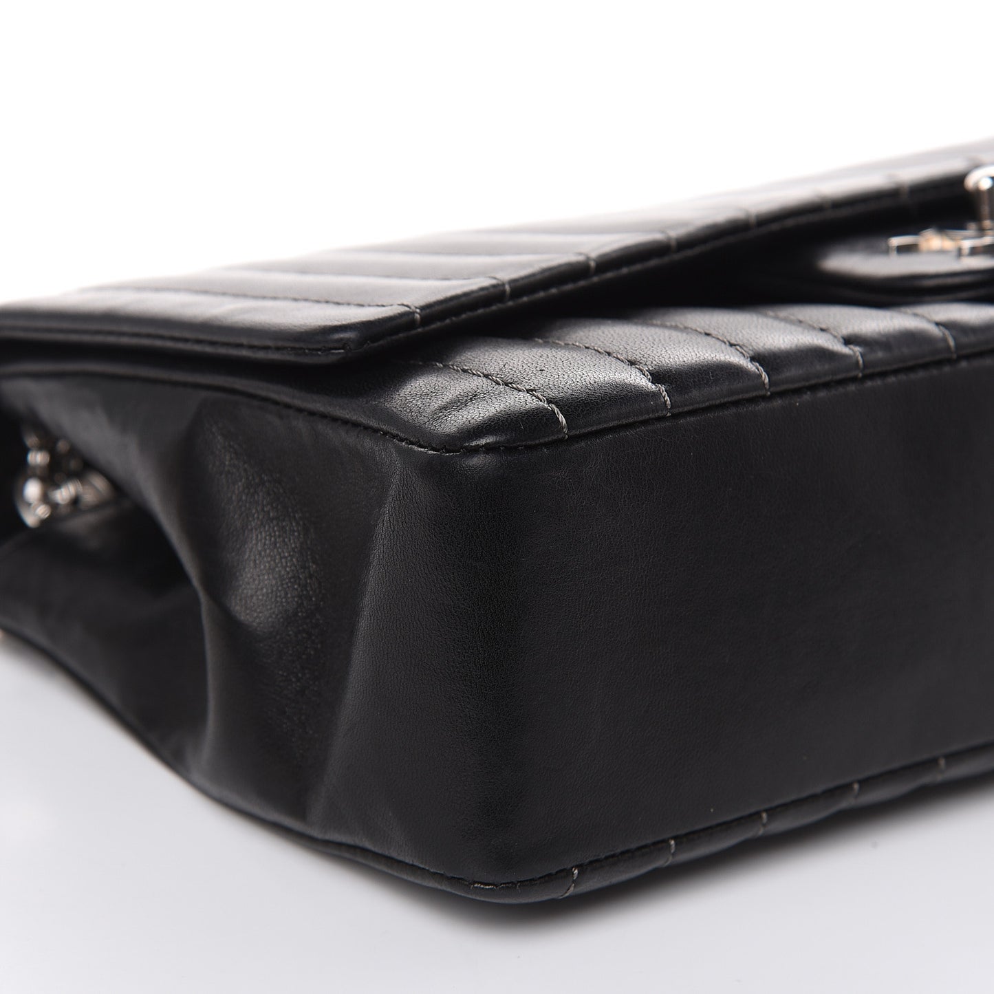 Lambskin Vertical Quilted Medium Single Flap Black