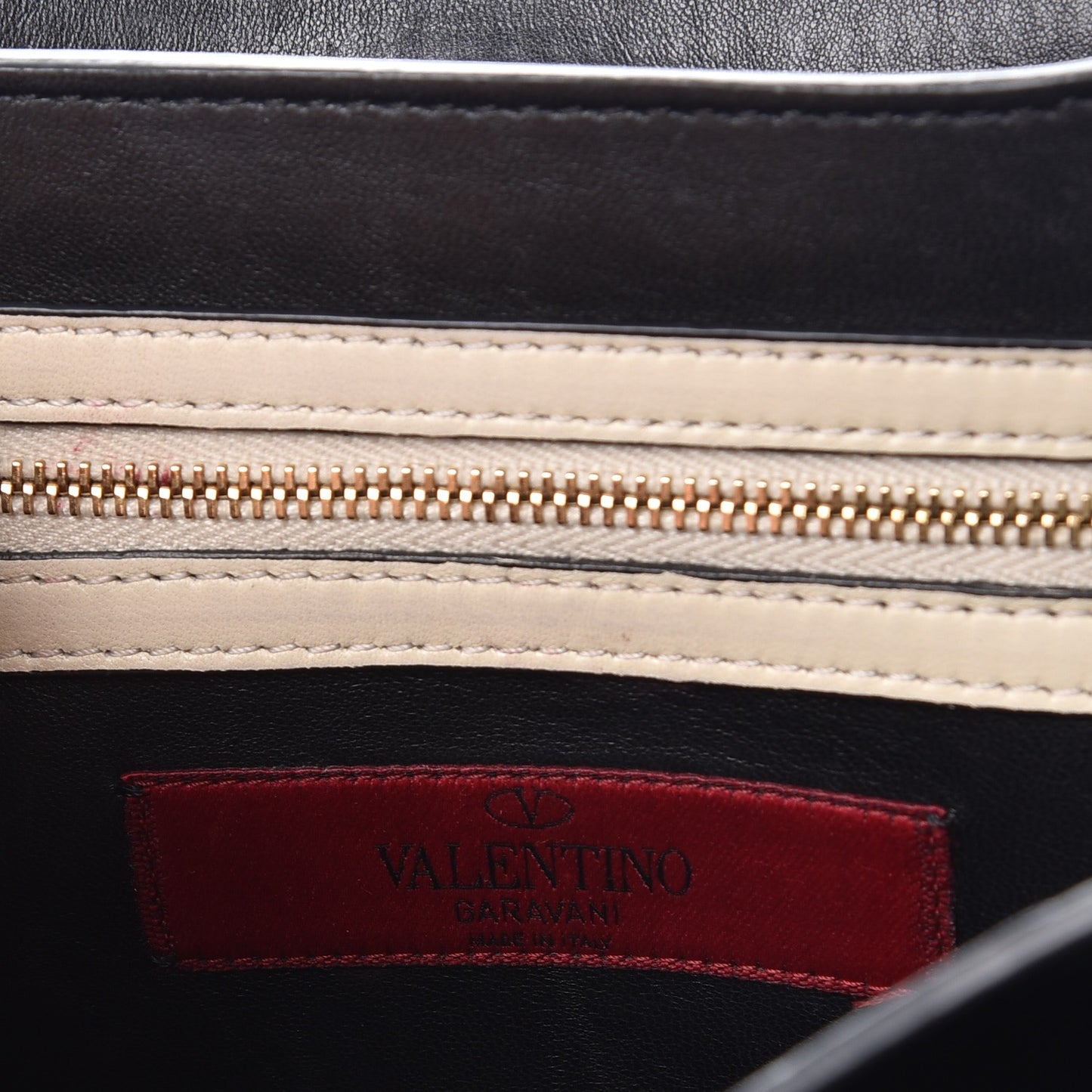 Nappa Striped B-Rockstud Flap Black Light Ivory