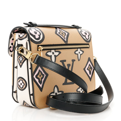 Louis Vuitton Monogram Giant Wild At Heart Pochette Metis Arizona 3 of 10