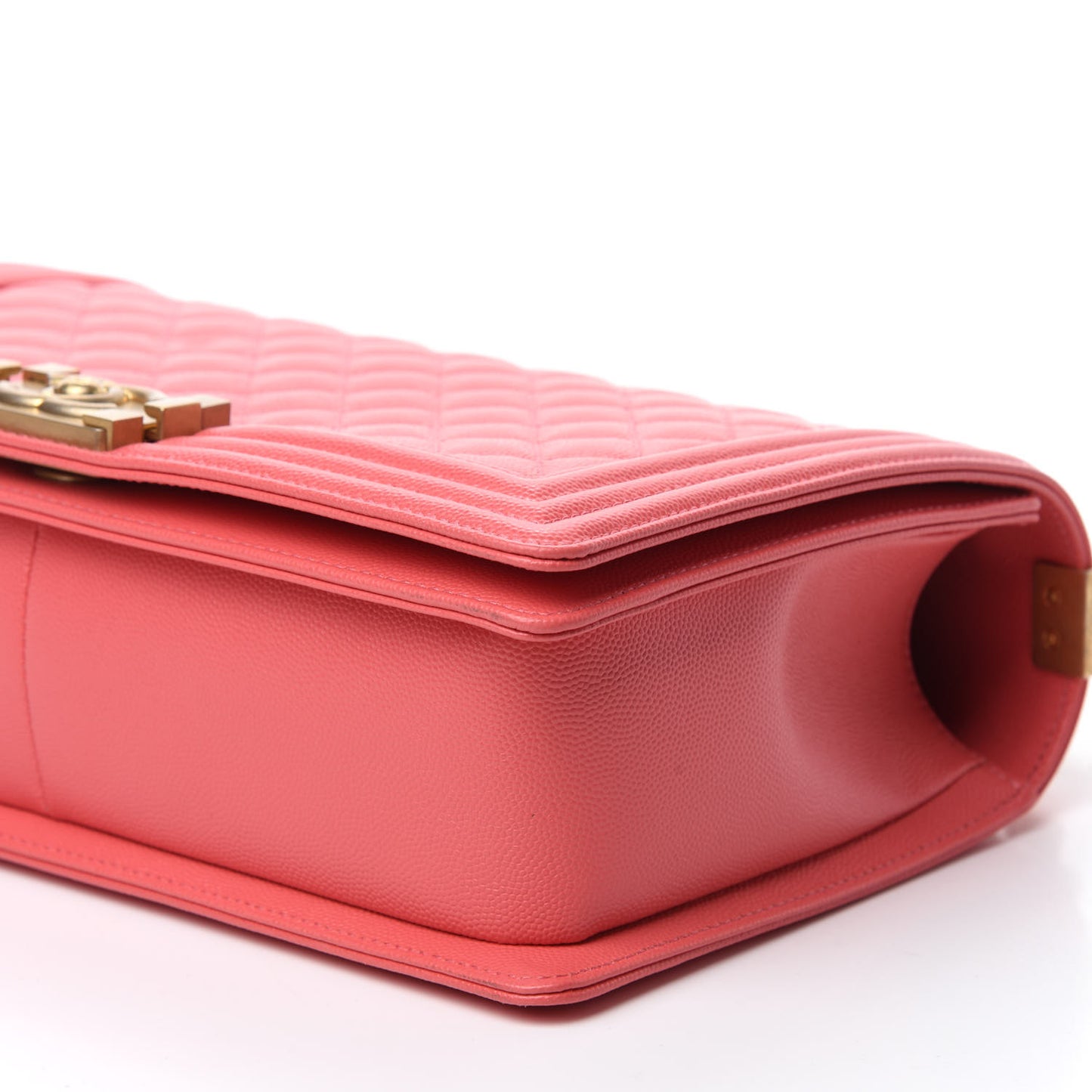 Caviar Quilted New Medium Boy Flap Pink