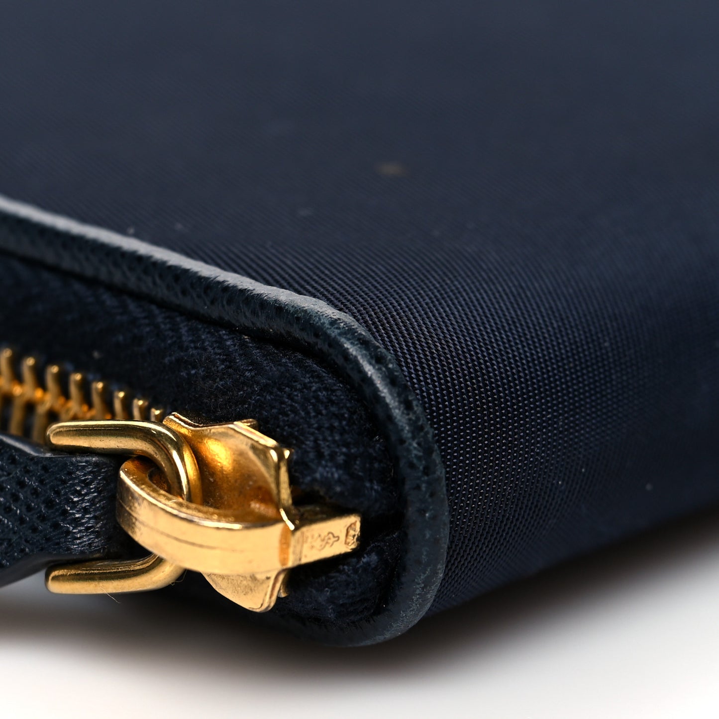 Tessuto Nylon Metal Zip Around Wallet Bleu
