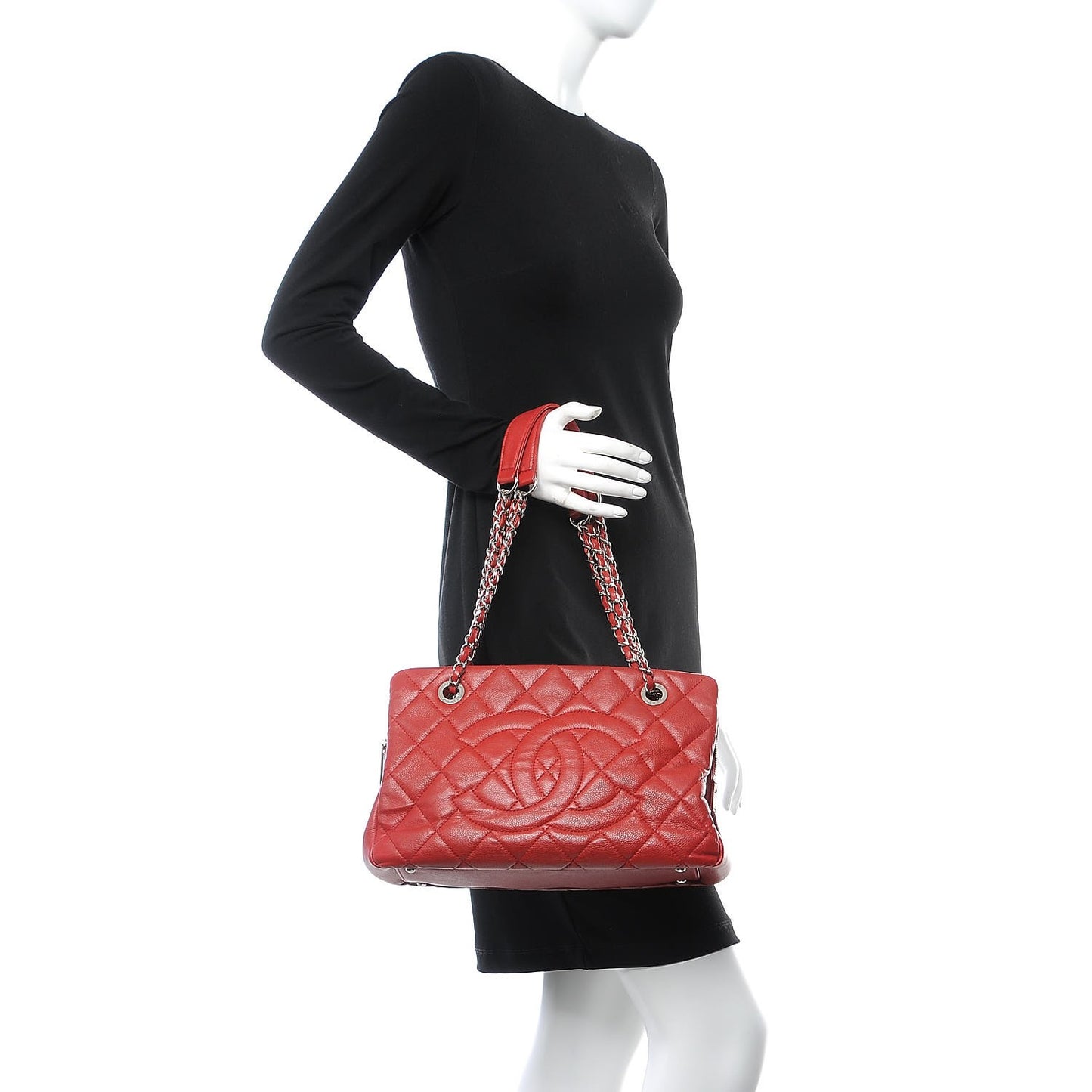 Caviar CC Timeless Tote Red