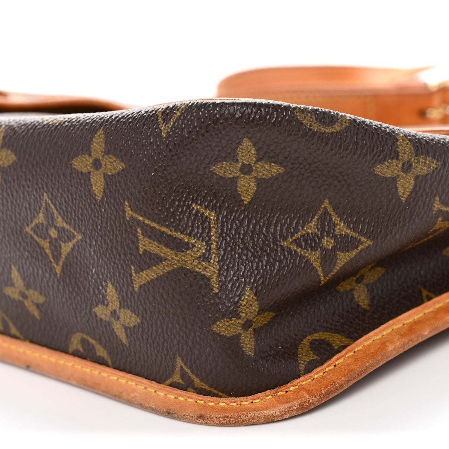 Louis Vuitton Monogram Sac Gibeciere 9 of 10