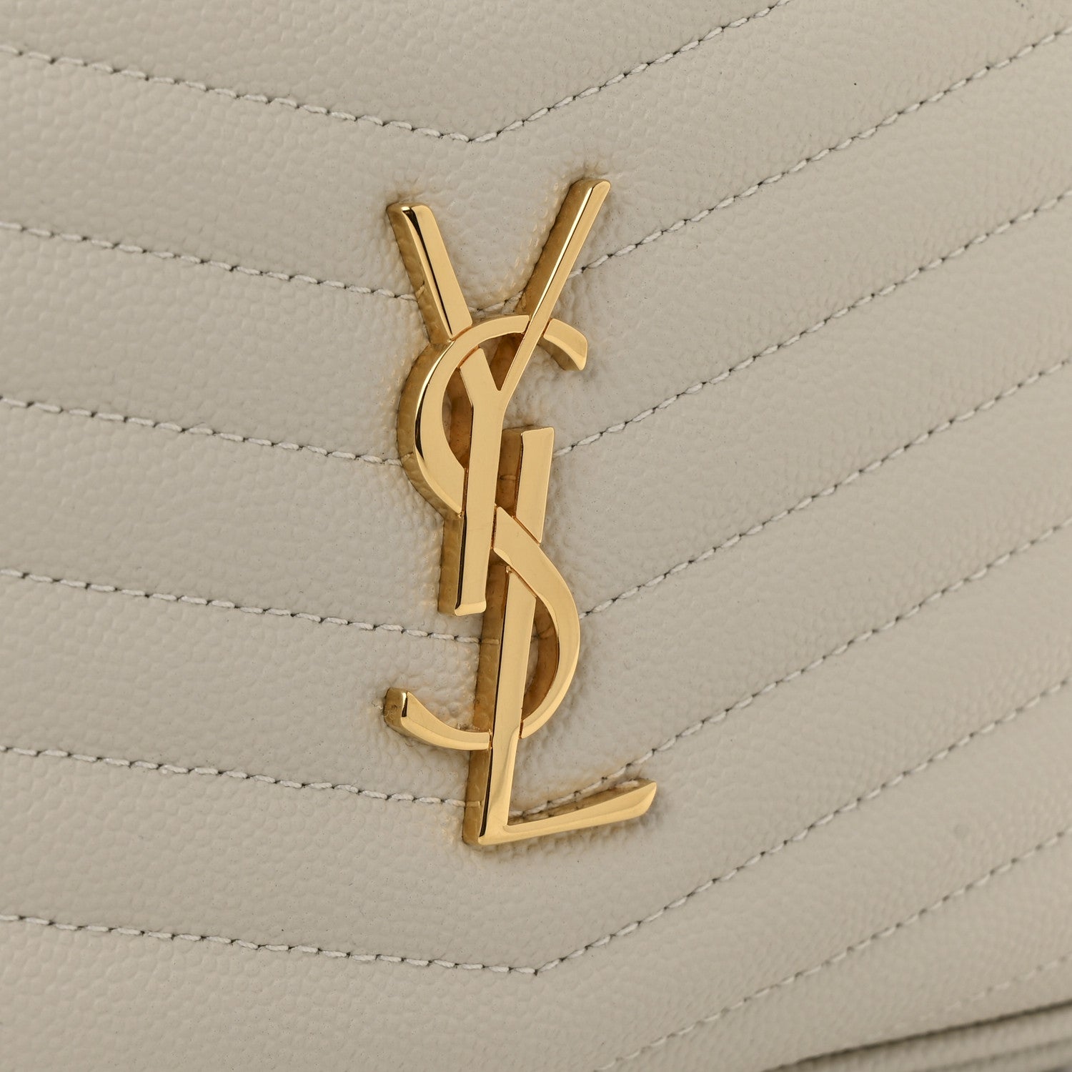 Saint Laurent Grain De Poudre Matelasse Monogram Mini Lou Camera Bag Crema Soft 21 of 25