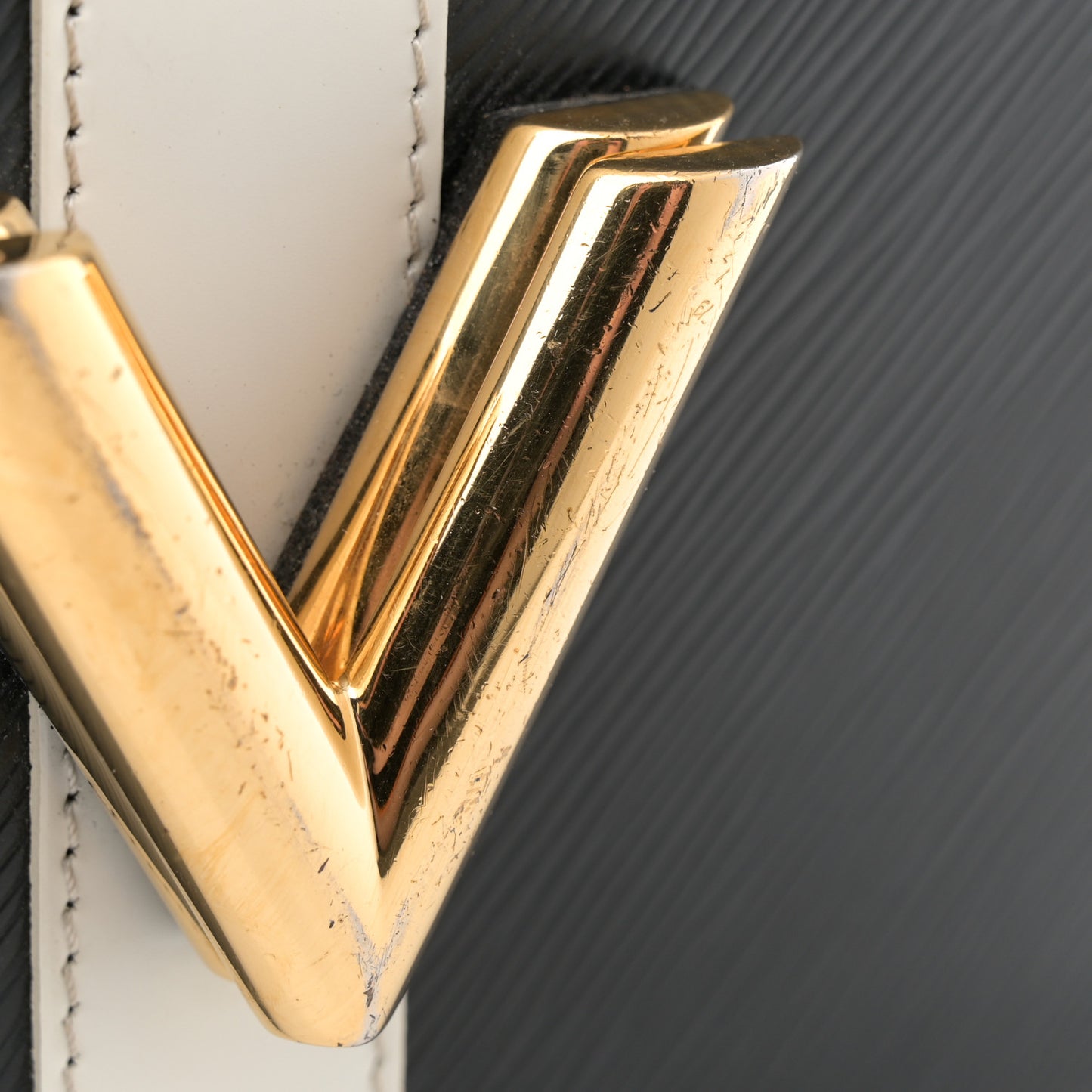 Epi Monogram Complice Trunks and Bags Twist Shoulder Bag MM Black