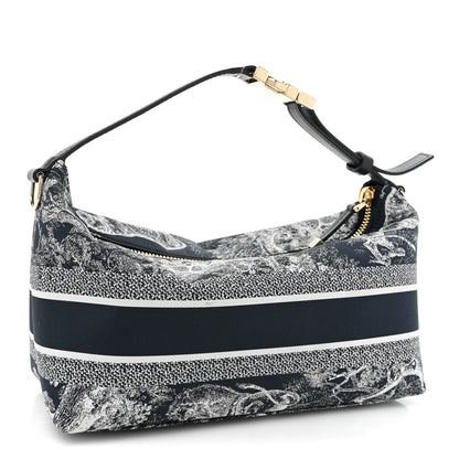 Christian Dior Technical Fabric Toile De Jouy DiorTravel Nomad Pouch Blue 3 of 9